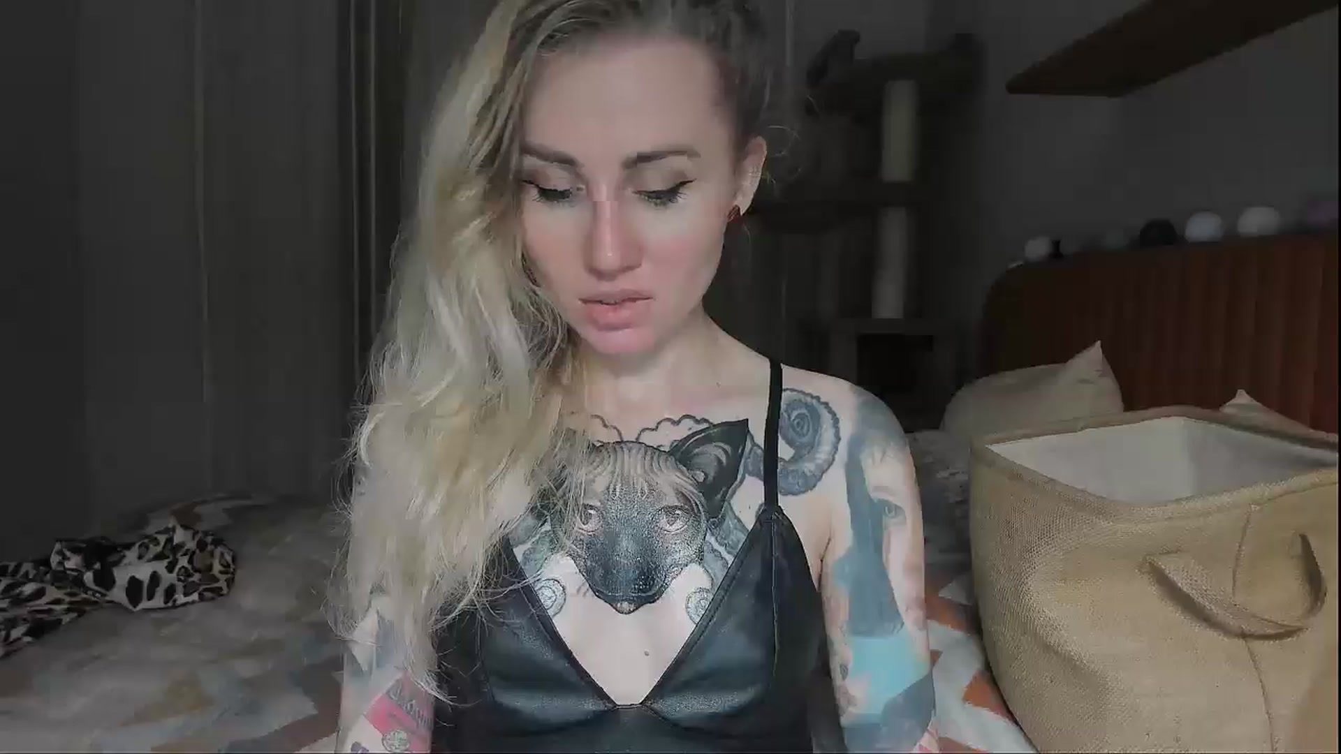 Gallery image thumbnail from Alexa_Smithhh's myfreecams stream on, 09/20/2025, 17:35 image 5 of 20