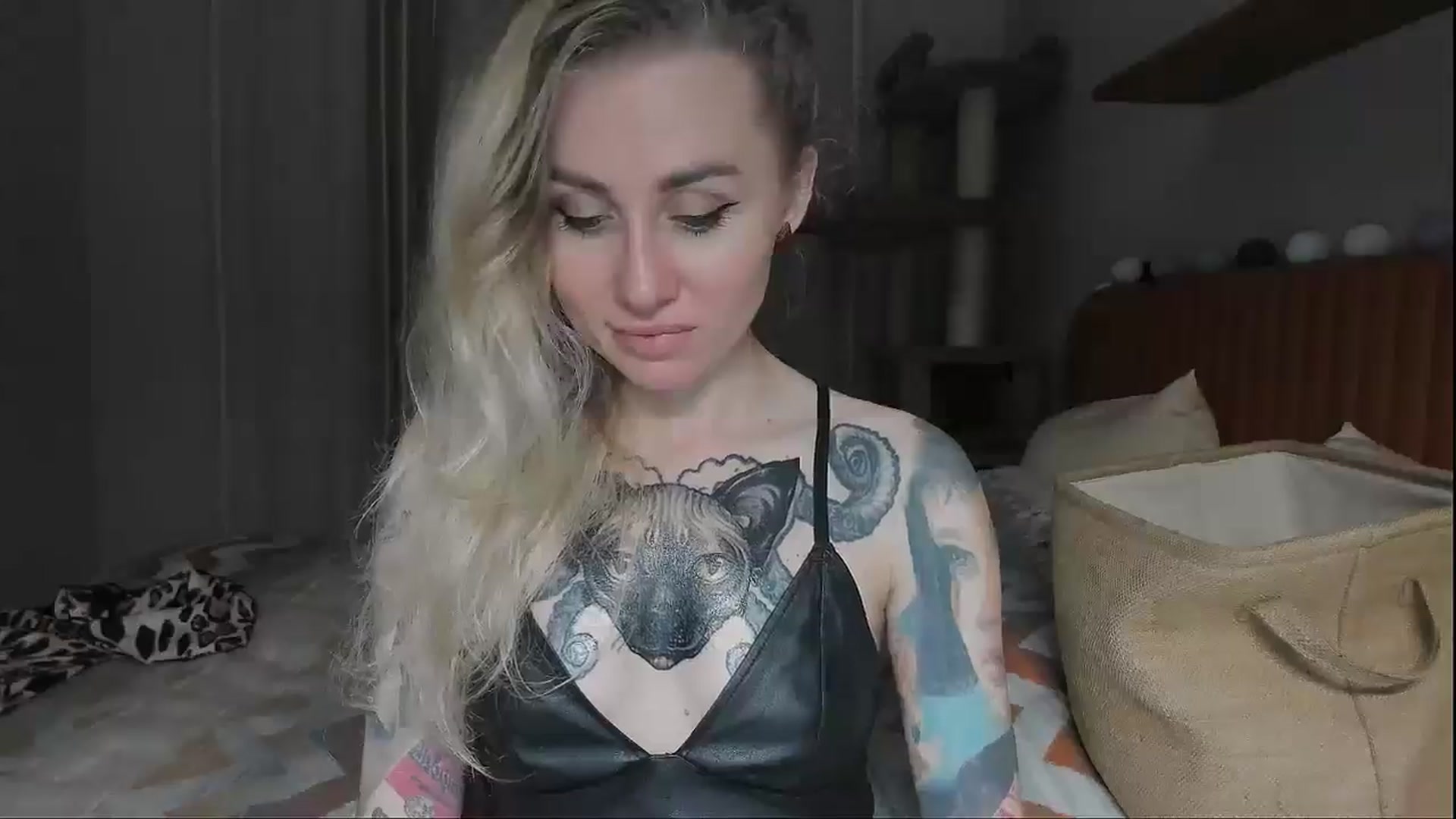 Gallery image thumbnail from Alexa_Smithhh's myfreecams stream on, 09/20/2025, 17:35 image 12 of 20