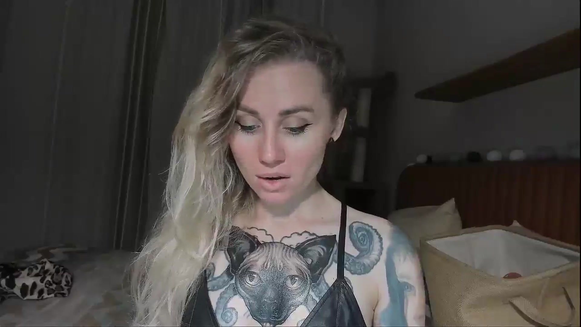 Gallery image thumbnail from Alexa_Smithhh's myfreecams stream on, 09/20/2025, 18:11 image 13 of 20