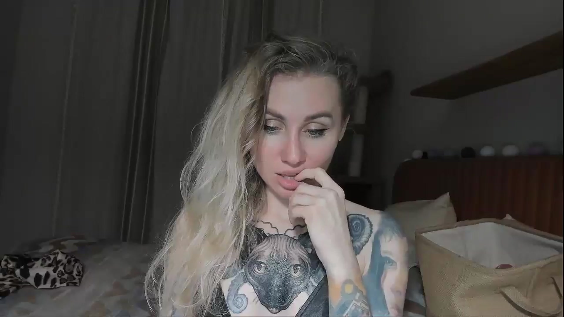 Gallery image thumbnail from Alexa_Smithhh's myfreecams stream on, 09/20/2025, 18:11 image 20 of 20