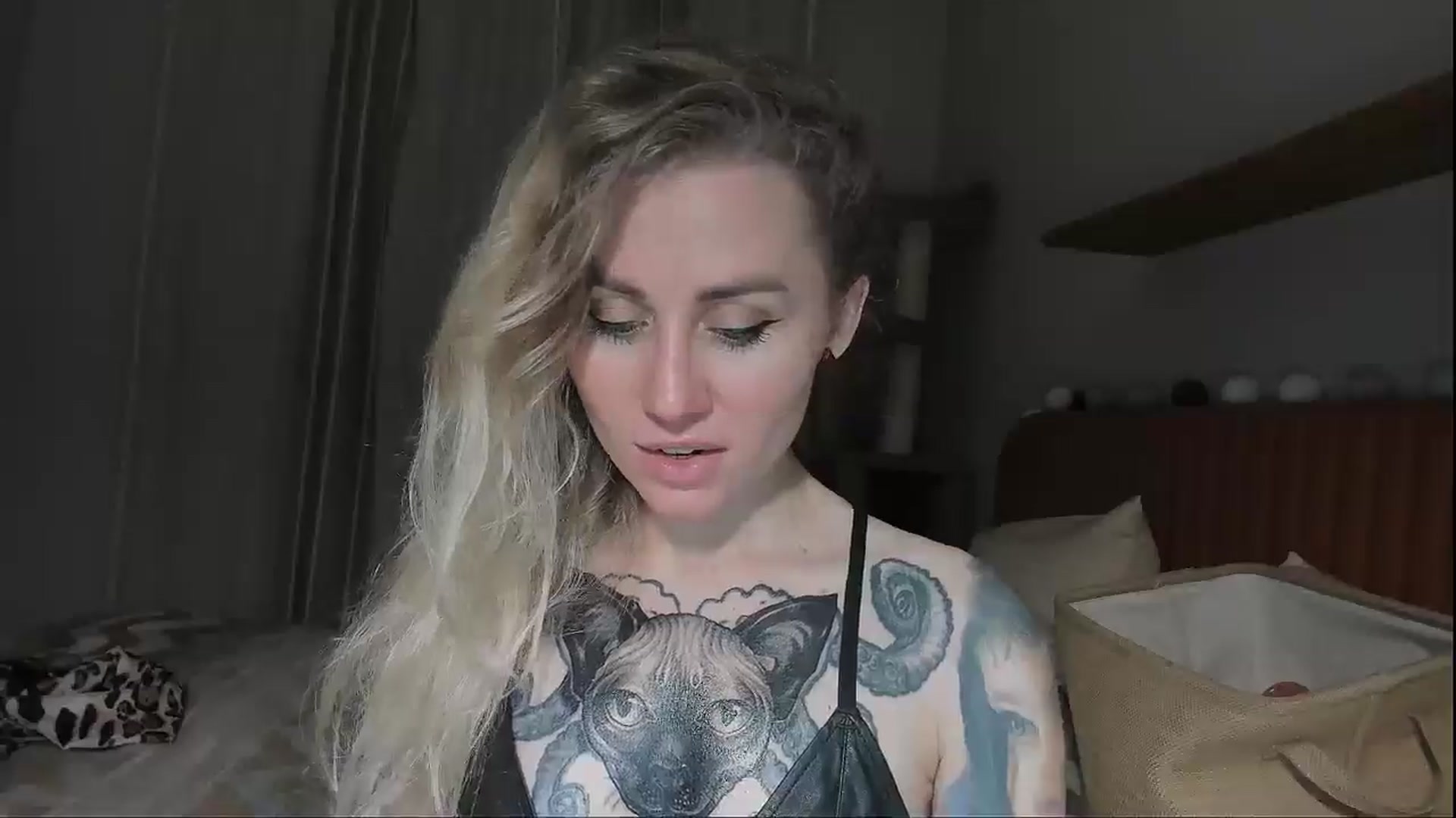 Gallery image thumbnail from Alexa_Smithhh's myfreecams stream on, 09/20/2025, 18:11 image 14 of 20