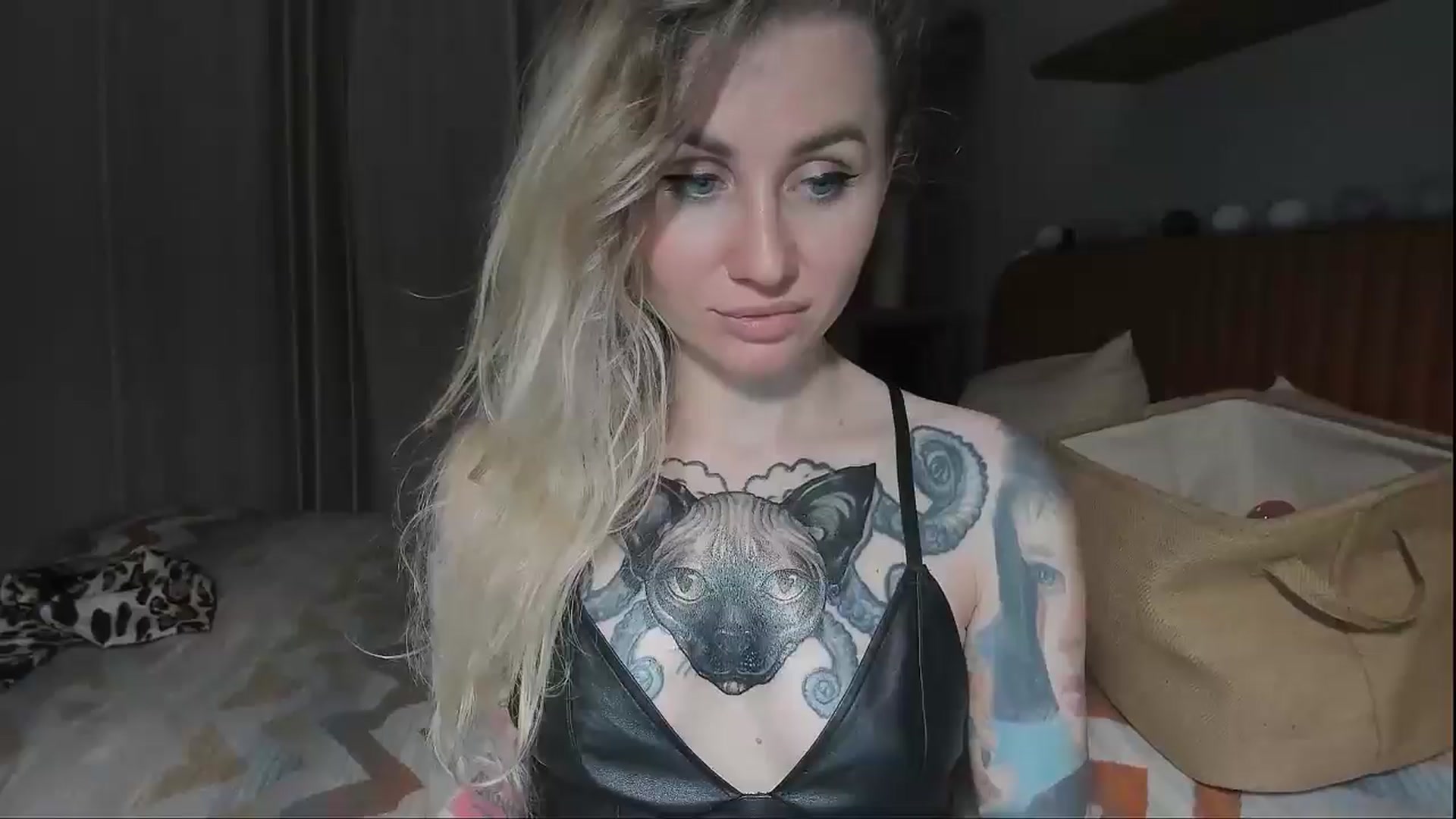 Gallery image thumbnail from Alexa_Smithhh's myfreecams stream on, 09/20/2025, 18:41 image 17 of 20