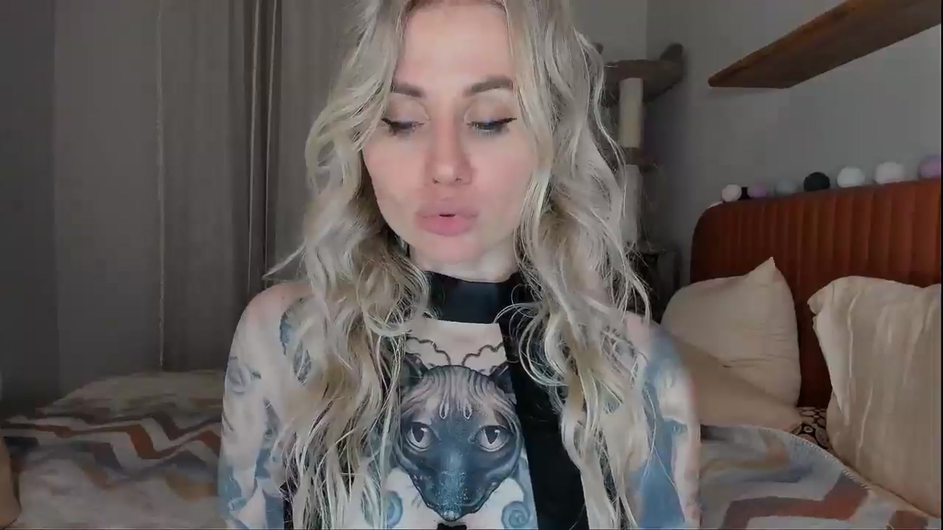Gallery image thumbnail from Alexa_Smithhh's myfreecams stream on, 09/22/2025, 21:24 image 4 of 20