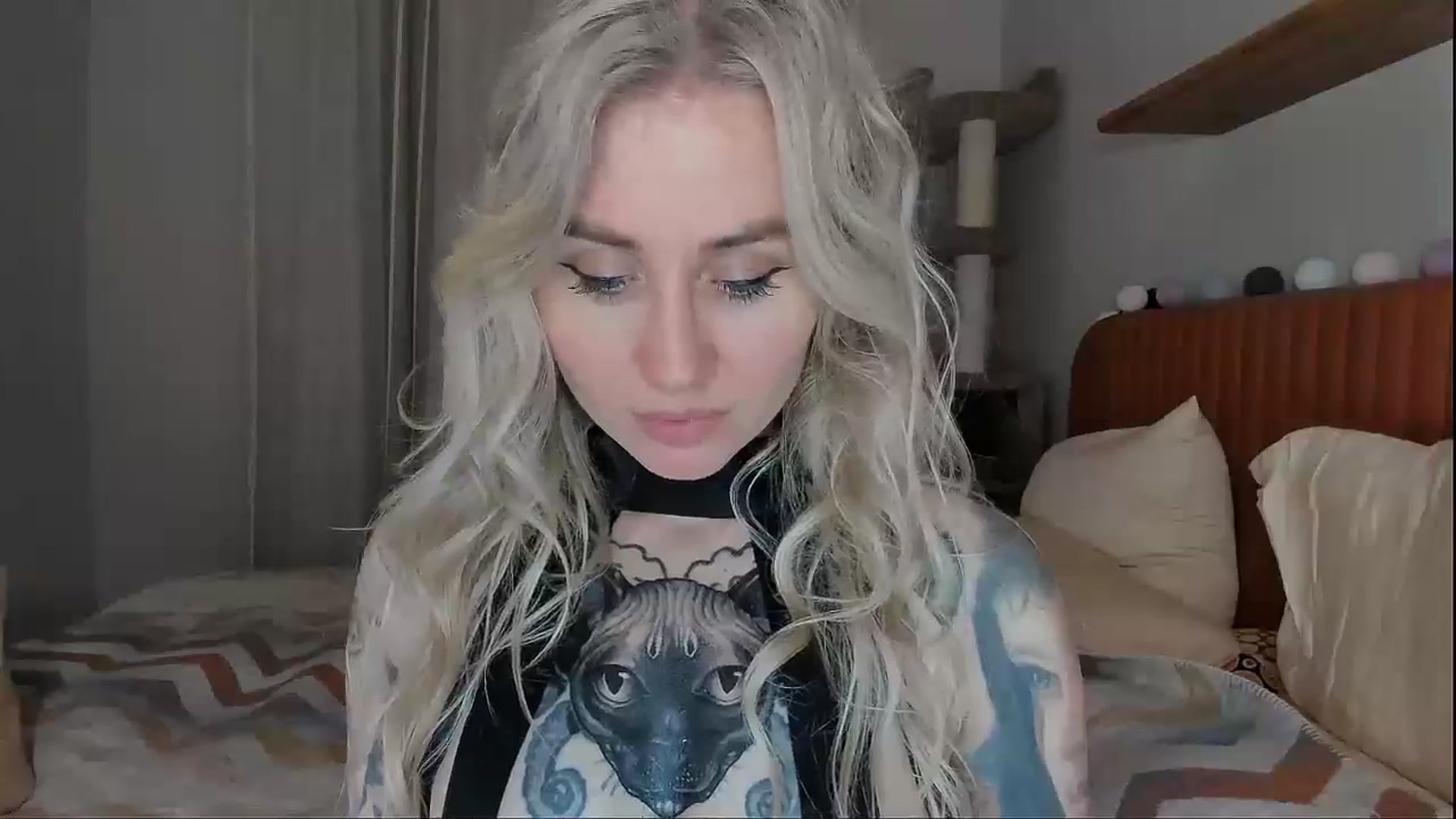 Gallery image thumbnail from Alexa_Smithhh's myfreecams stream on, 09/22/2025, 21:24 image 6 of 20