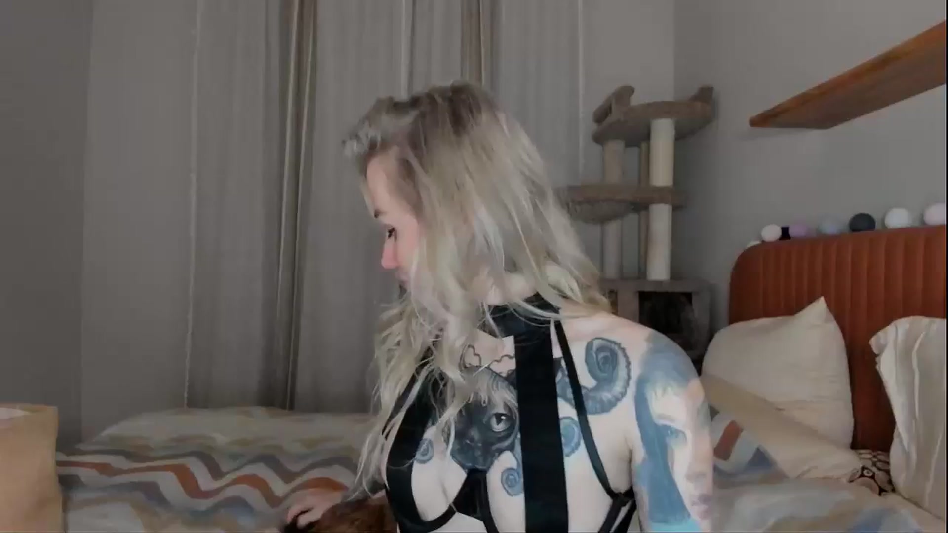 Gallery image thumbnail from Alexa_Smithhh's myfreecams stream on, 09/22/2025, 21:24 image 15 of 20