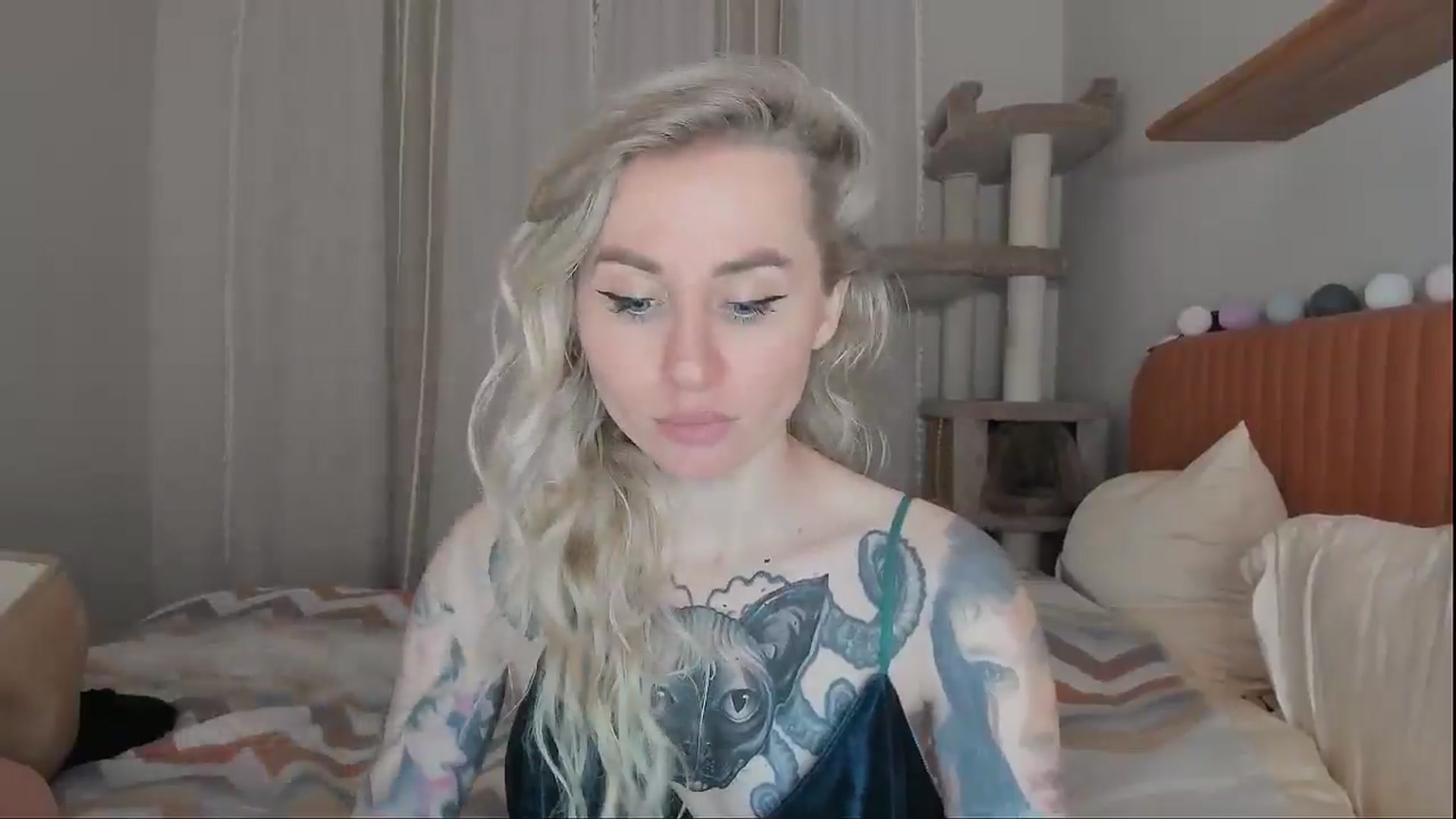 Gallery image thumbnail from Alexa_Smithhh's myfreecams stream on, 09/23/2025, 19:35 image 12 of 20