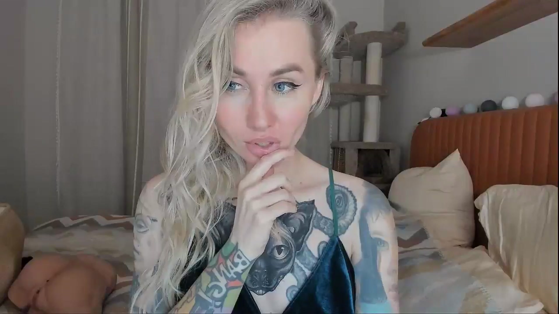Gallery image thumbnail from Alexa_Smithhh's myfreecams stream on, 09/23/2025, 21:46 image 3 of 20
