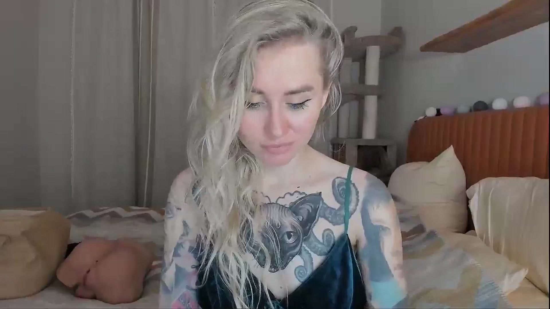 Gallery image thumbnail from Alexa_Smithhh's myfreecams stream on, 09/23/2025, 21:46 image 17 of 20