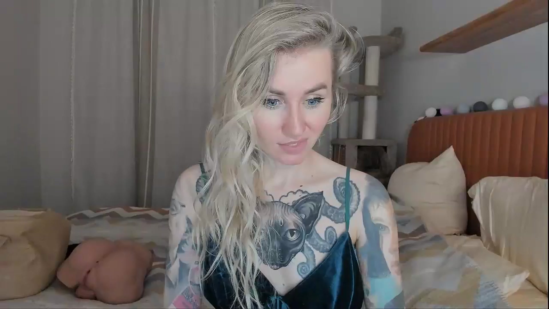 Gallery image thumbnail from Alexa_Smithhh's myfreecams stream on, 09/23/2025, 21:46 image 14 of 20