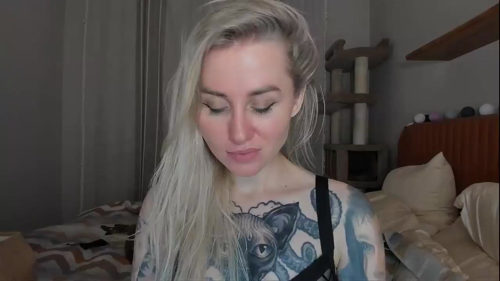 Gallery image thumbnail from Alexa_Smithhh's myfreecams stream on, 09/25/2025, 20:05 image 15 of 20