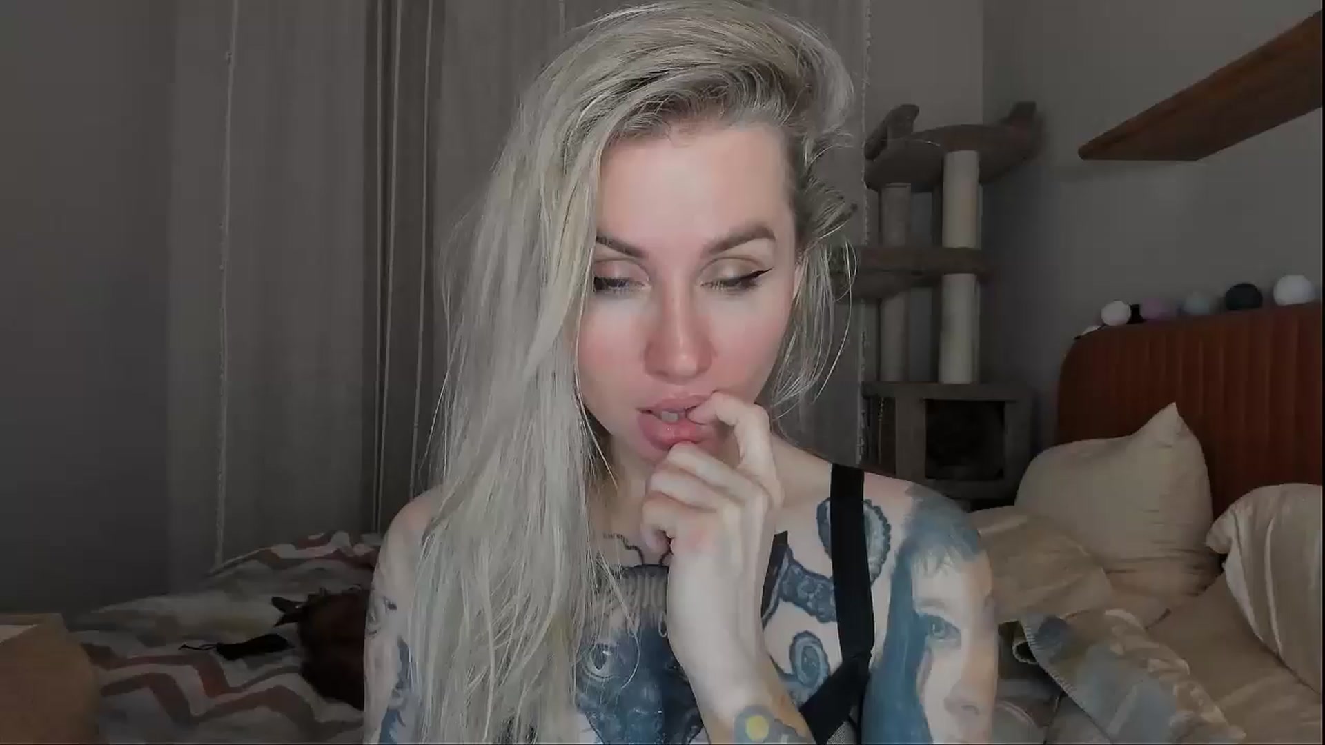 Gallery image thumbnail from Alexa_Smithhh's myfreecams stream on, 09/25/2025, 20:05 image 16 of 20