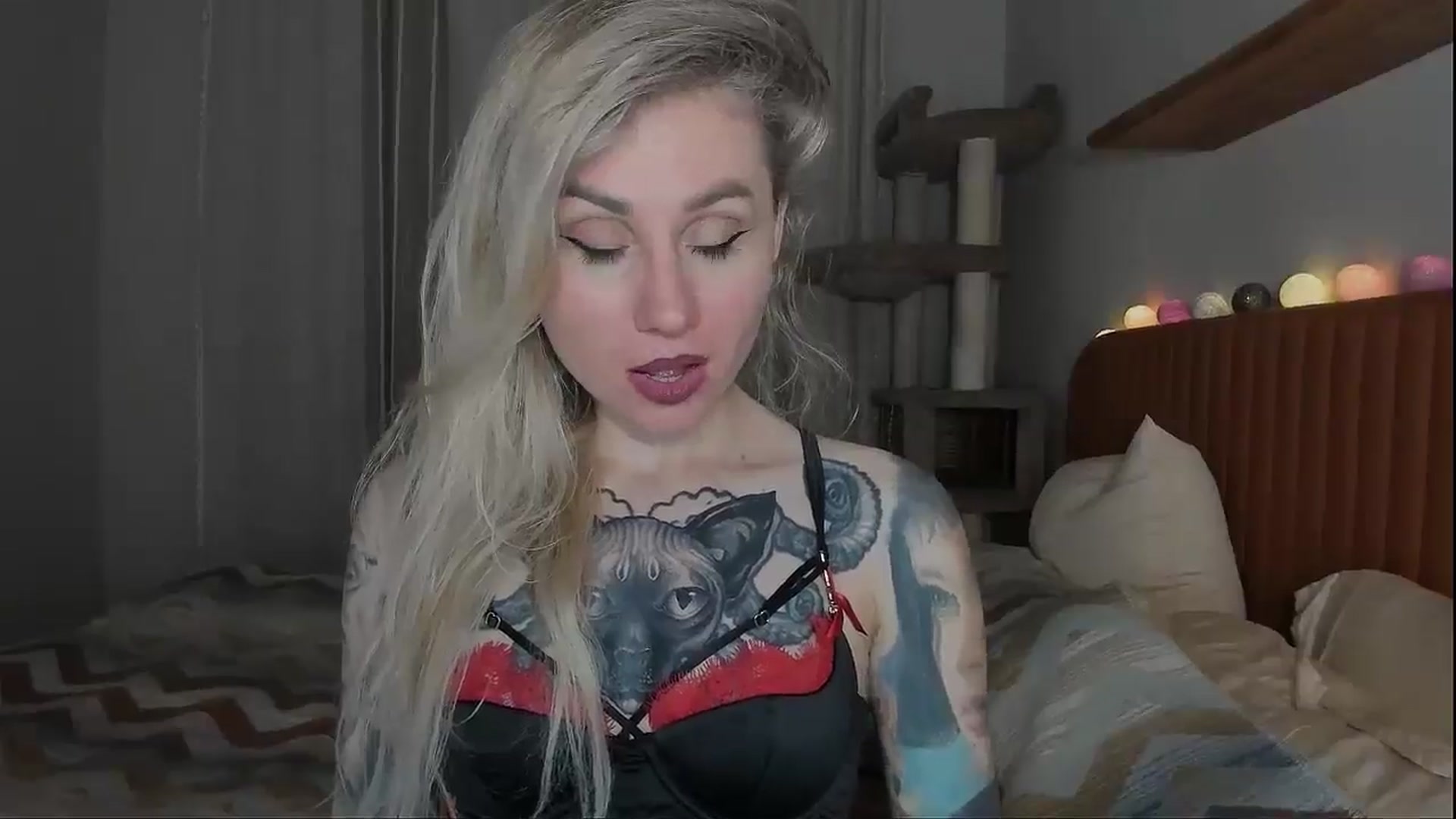 Gallery image thumbnail from Alexa_Smithhh's myfreecams stream on, 10/02/2025, 17:33 image 12 of 20