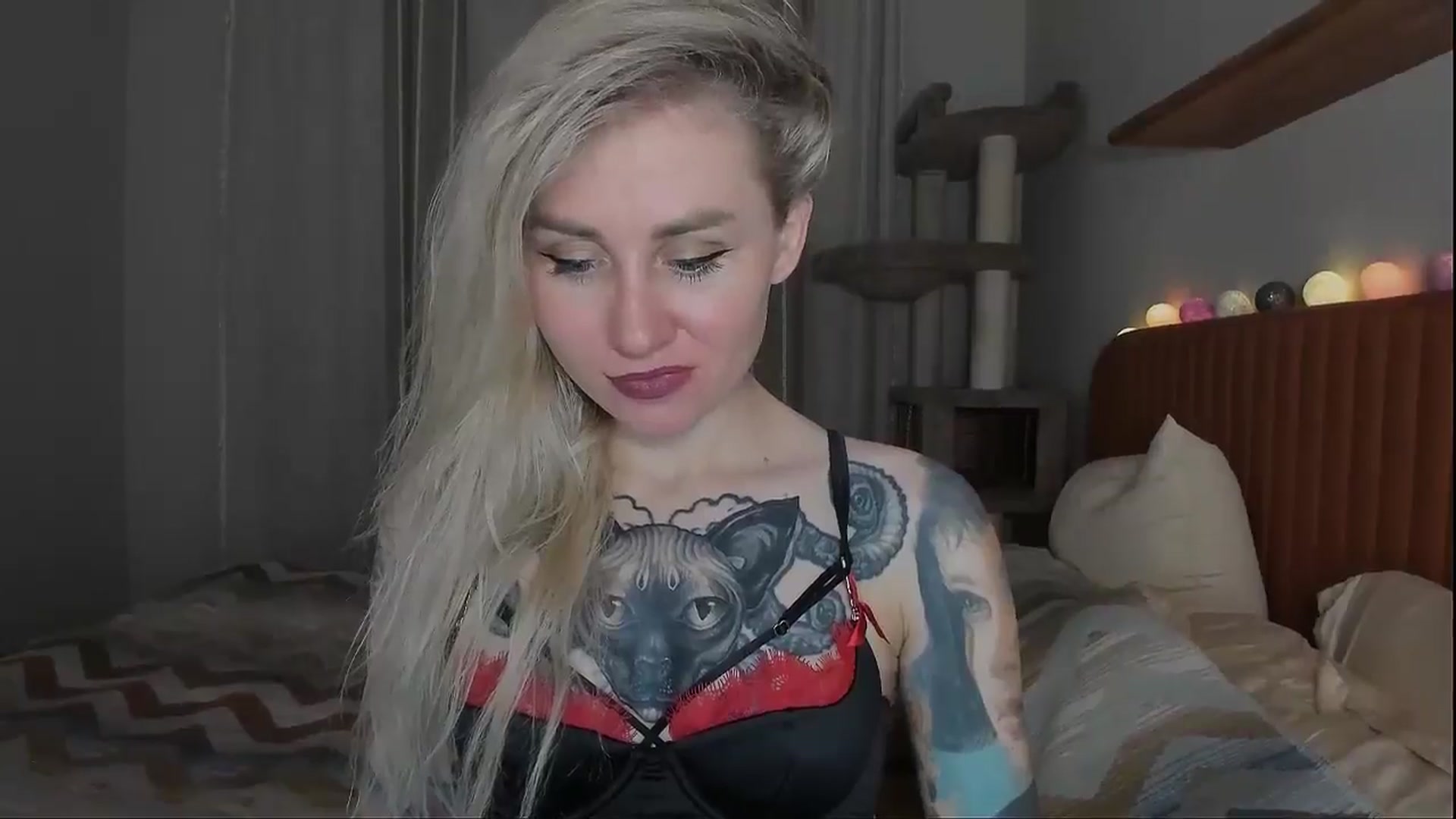 Gallery image thumbnail from Alexa_Smithhh's myfreecams stream on, 10/02/2025, 17:33 image 14 of 20