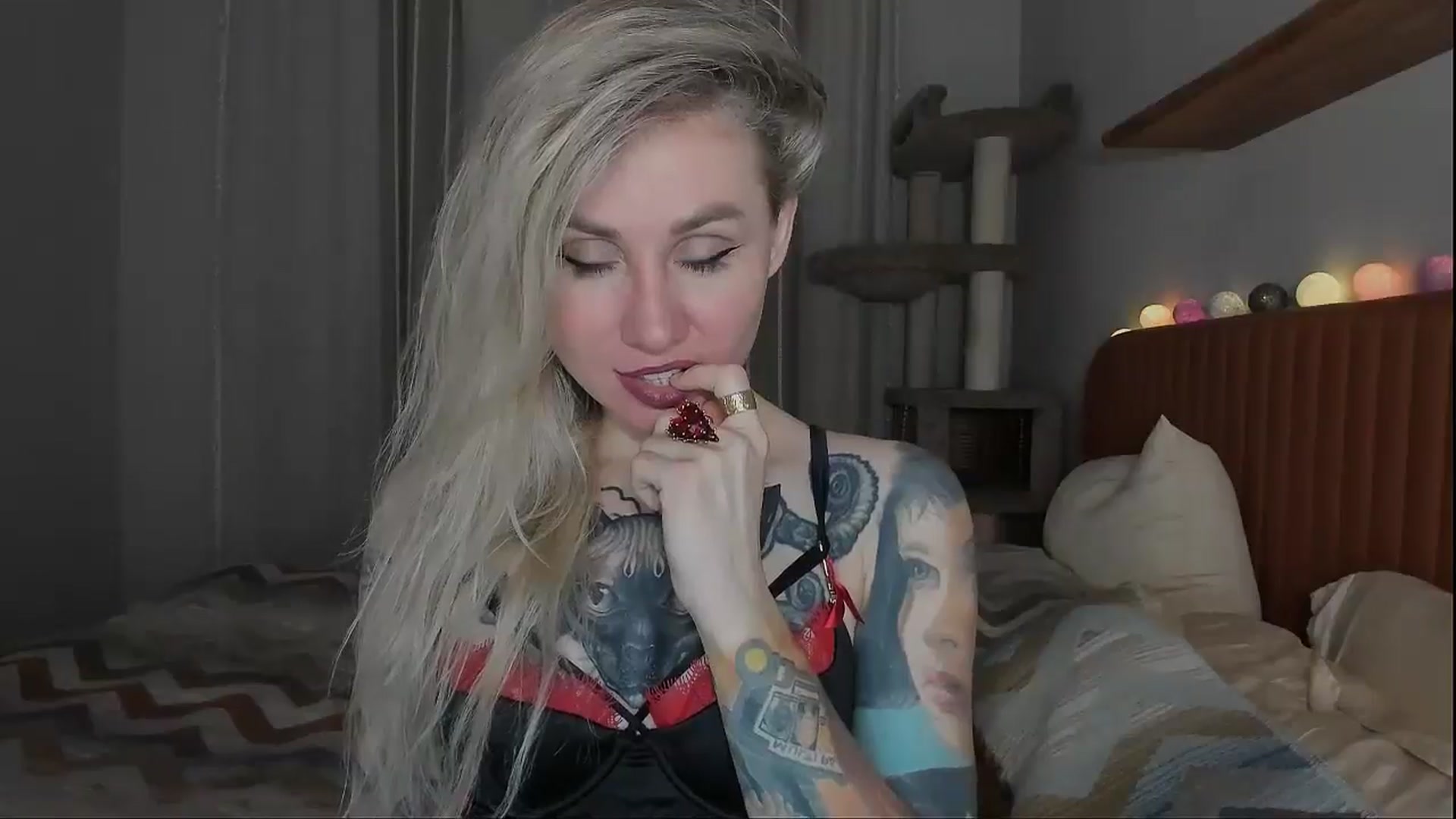 Gallery image thumbnail from Alexa_Smithhh's myfreecams stream on, 10/02/2025, 17:33 image 15 of 20
