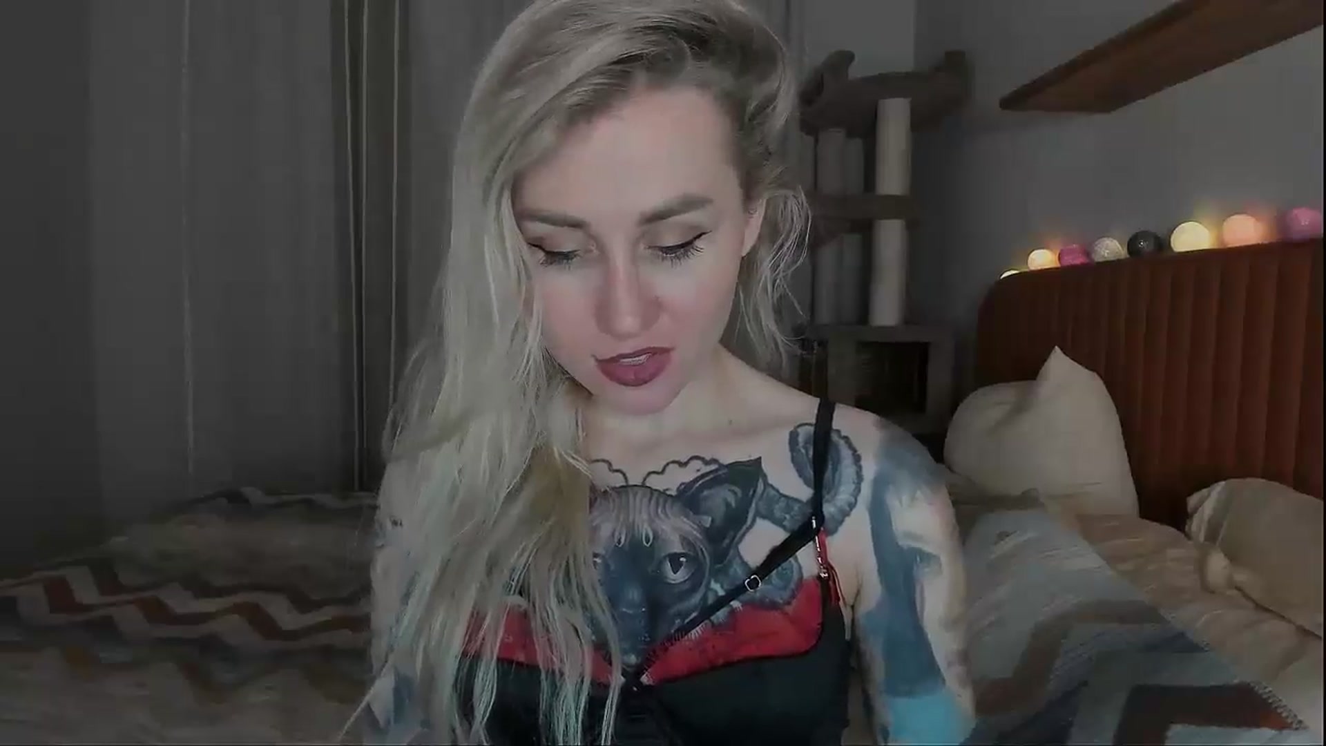 Gallery image thumbnail from Alexa_Smithhh's myfreecams stream on, 10/02/2025, 18:54 image 12 of 20