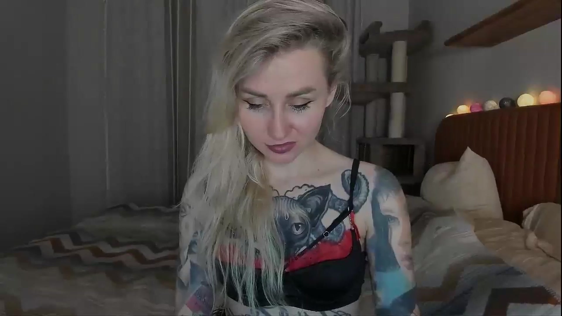 Gallery image thumbnail from Alexa_Smithhh's myfreecams stream on, 10/02/2025, 18:54 image 14 of 20