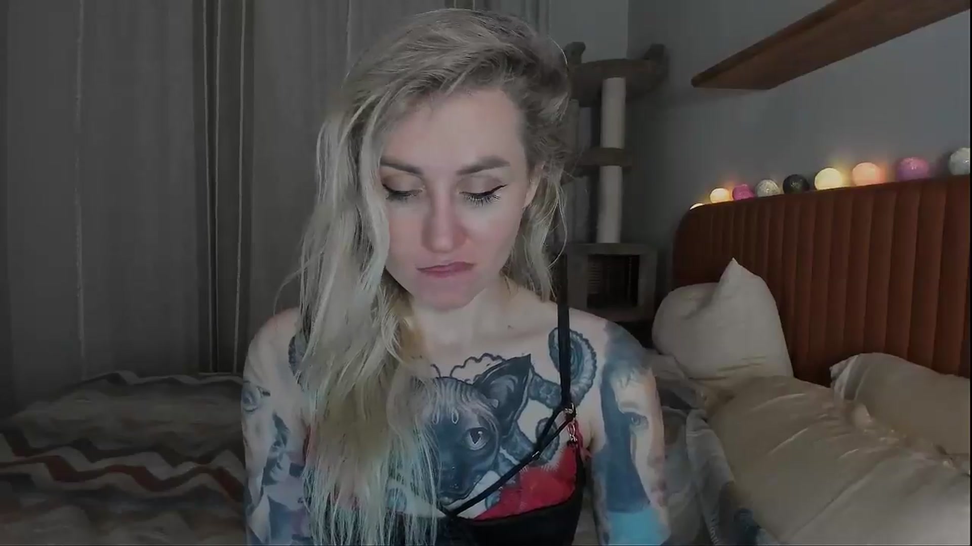 Gallery image thumbnail from Alexa_Smithhh's myfreecams stream on, 10/02/2025, 21:27 image 15 of 20