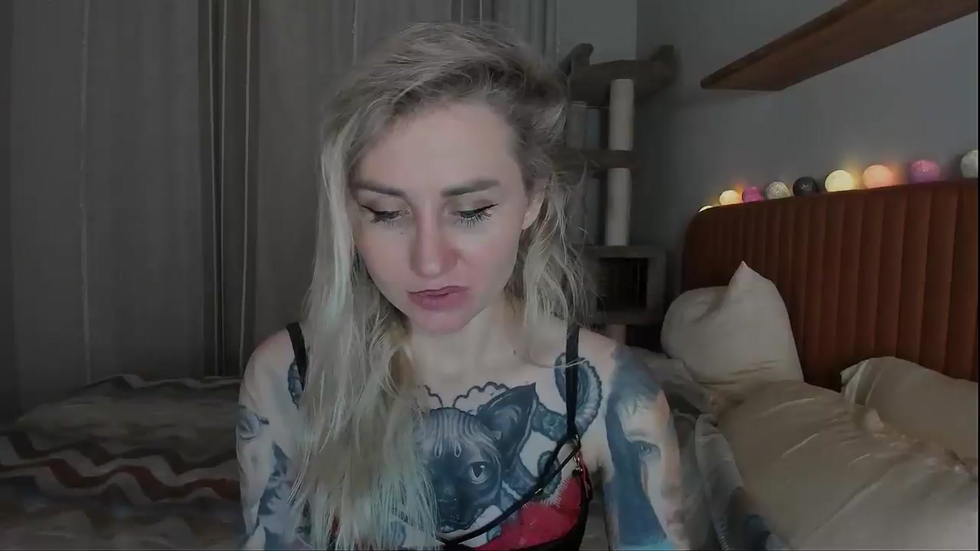 Gallery image thumbnail from Alexa_Smithhh's myfreecams stream on, 10/02/2025, 21:27 image 17 of 20
