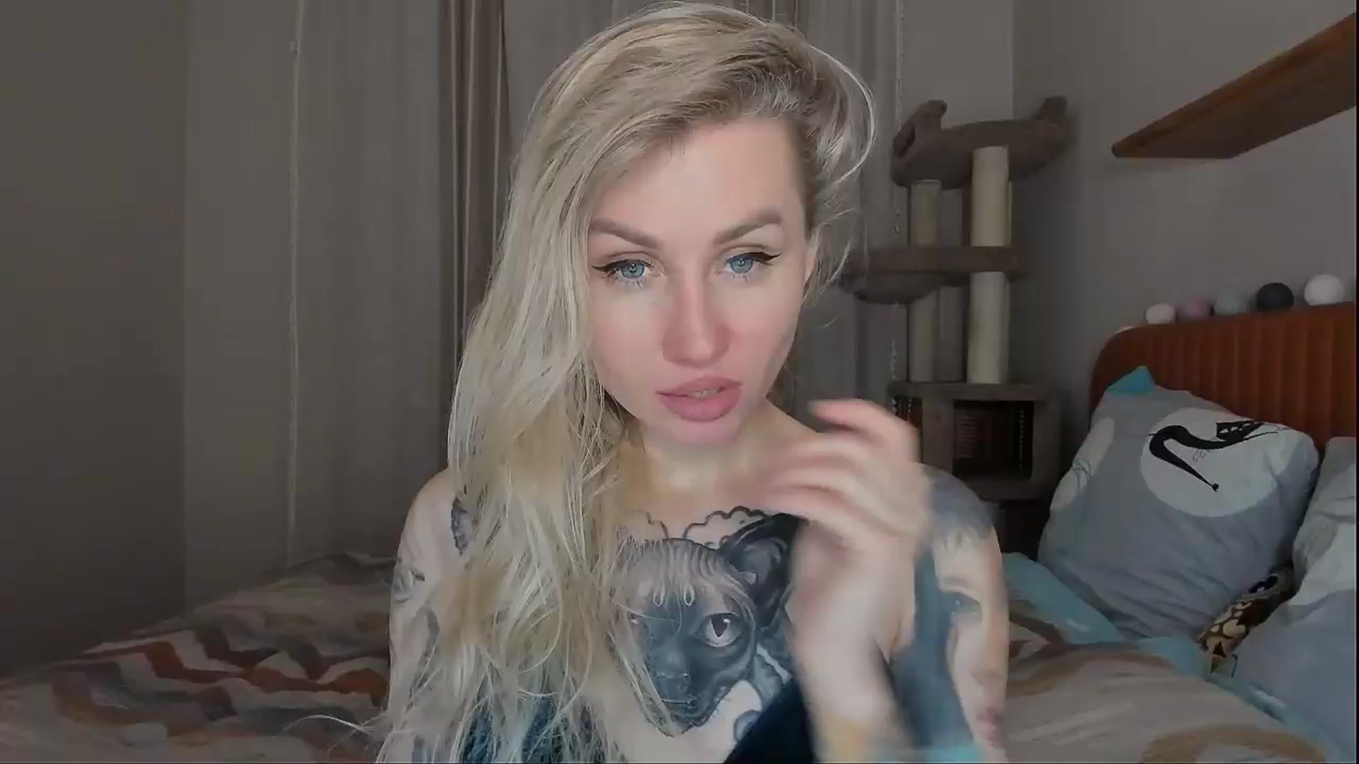 Gallery image thumbnail from Alexa_Smithhh's myfreecams stream on, 10/03/2025, 18:07 image 3 of 20