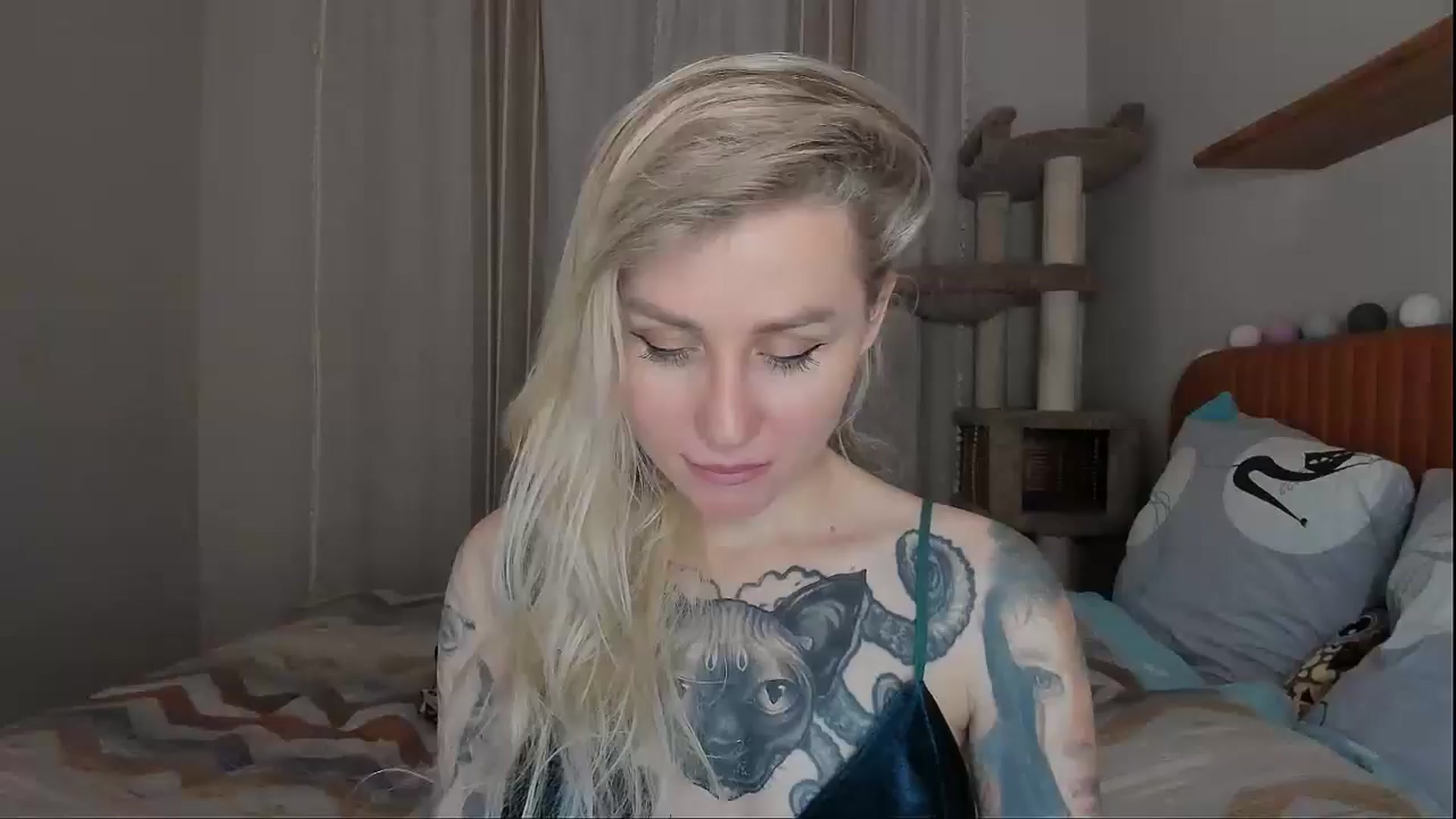 Gallery image thumbnail from Alexa_Smithhh's myfreecams stream on, 10/03/2025, 18:07 image 13 of 20