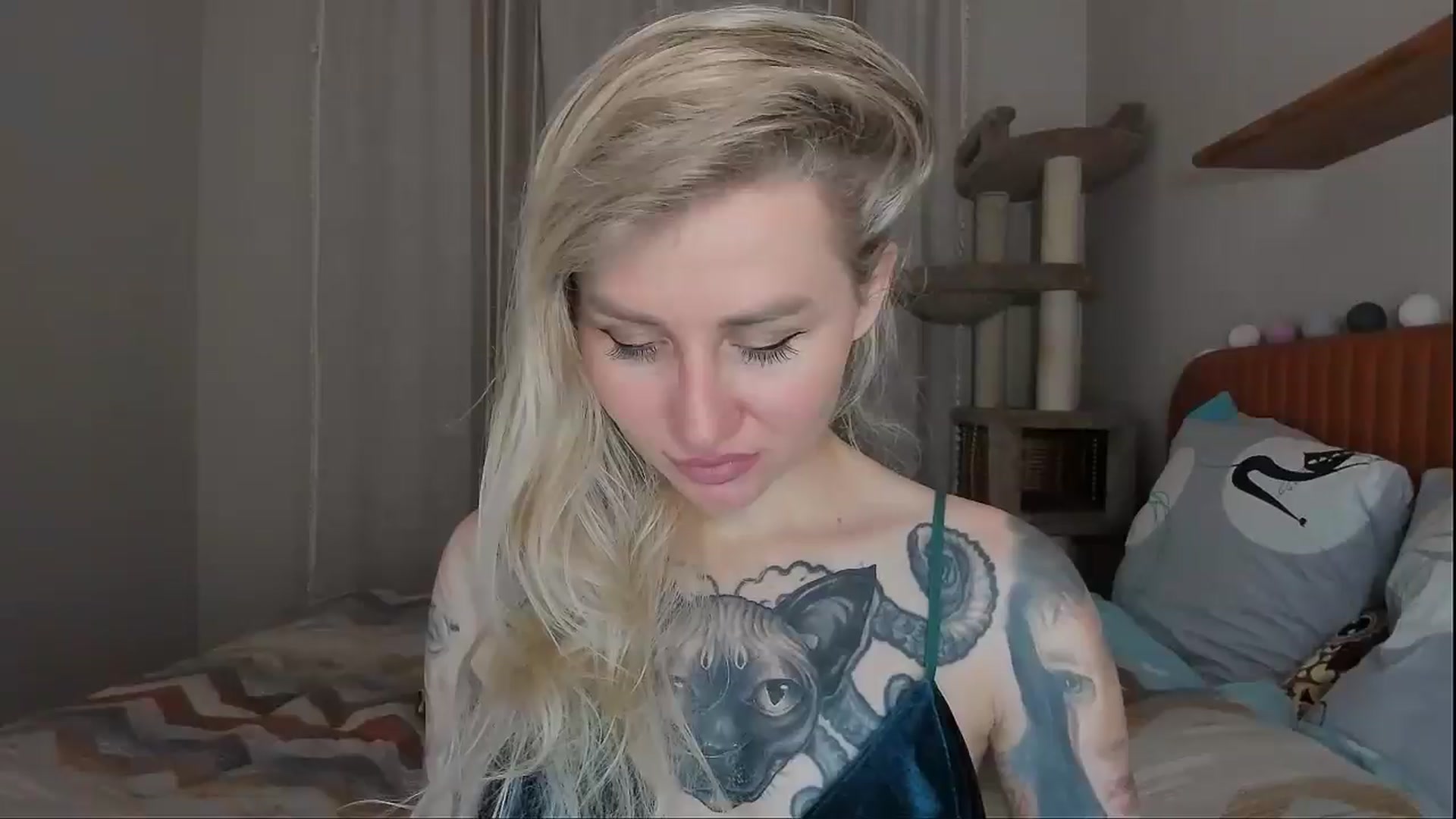 Gallery image thumbnail from Alexa_Smithhh's myfreecams stream on, 10/03/2025, 18:07 image 16 of 20