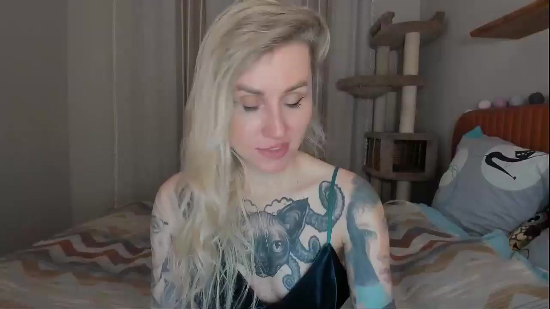 Gallery image thumbnail from Alexa_Smithhh's myfreecams stream on, 10/03/2025, 20:37 image 3 of 20