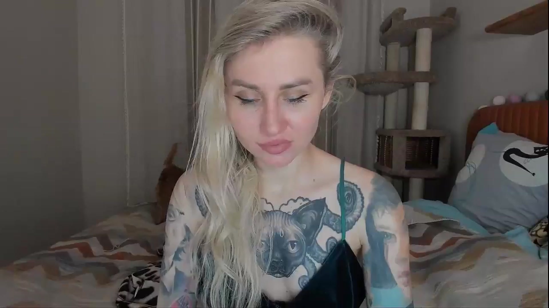 Gallery image thumbnail from Alexa_Smithhh's myfreecams stream on, 10/03/2025, 20:37 image 10 of 20