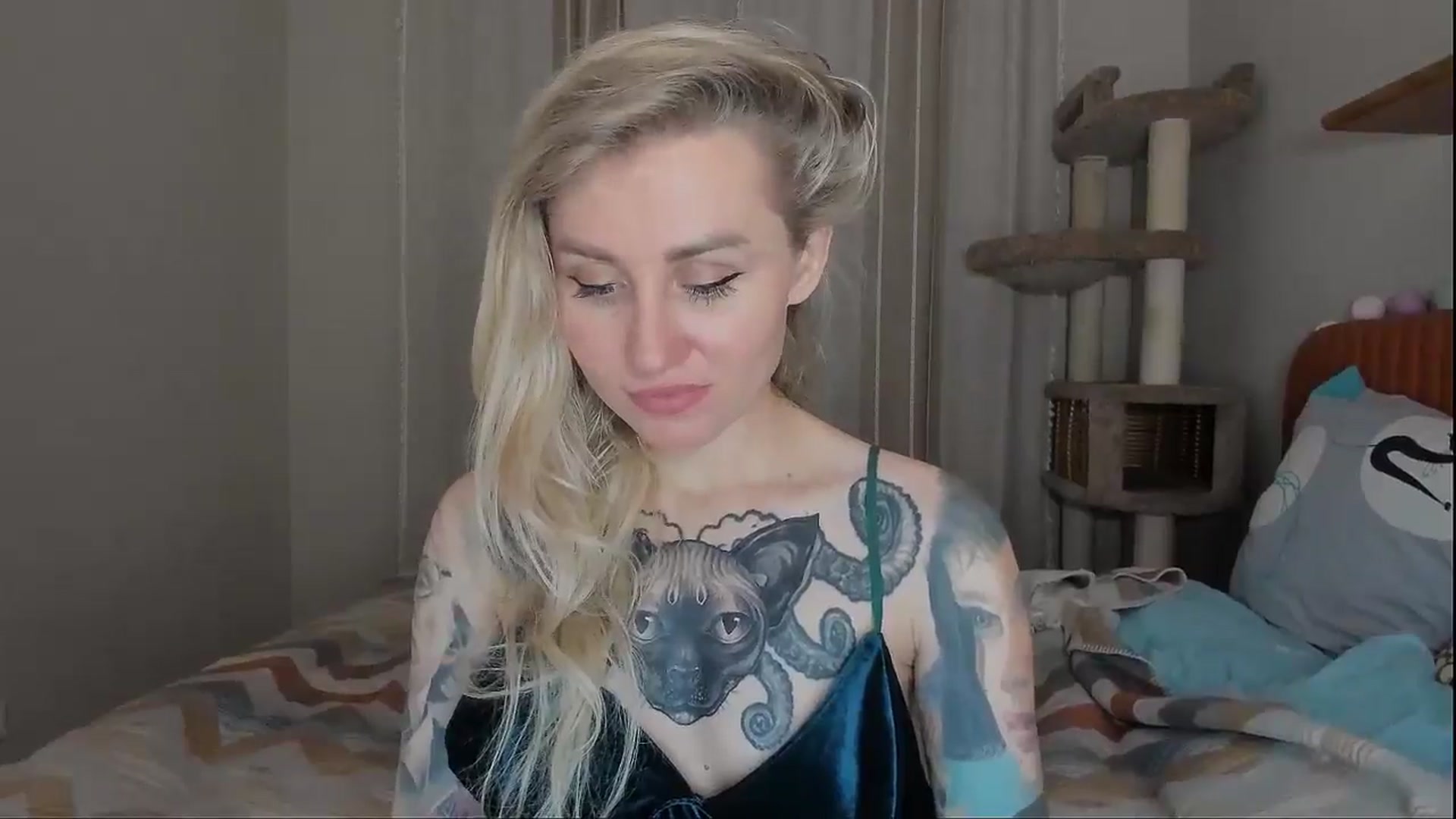 Gallery image thumbnail from Alexa_Smithhh's myfreecams stream on, 10/03/2025, 21:09 image 13 of 20