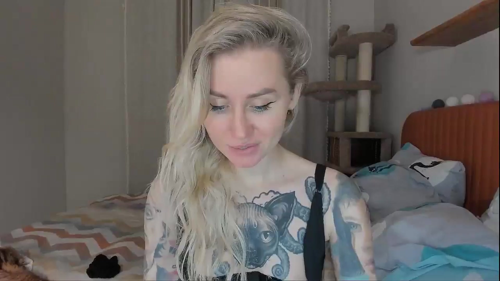 Gallery image thumbnail from Alexa_Smithhh's myfreecams stream on, 10/07/2025, 20:04 image 18 of 20