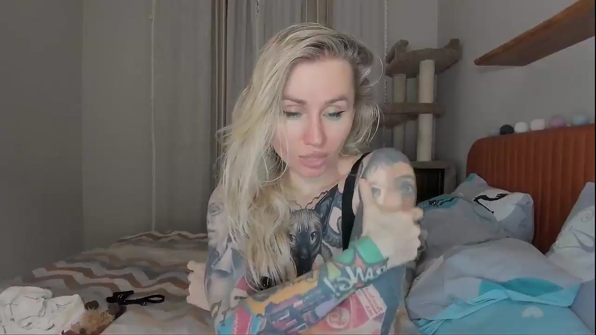 Gallery image thumbnail from Alexa_Smithhh's myfreecams stream on, 10/07/2025, 21:16 image 8 of 20