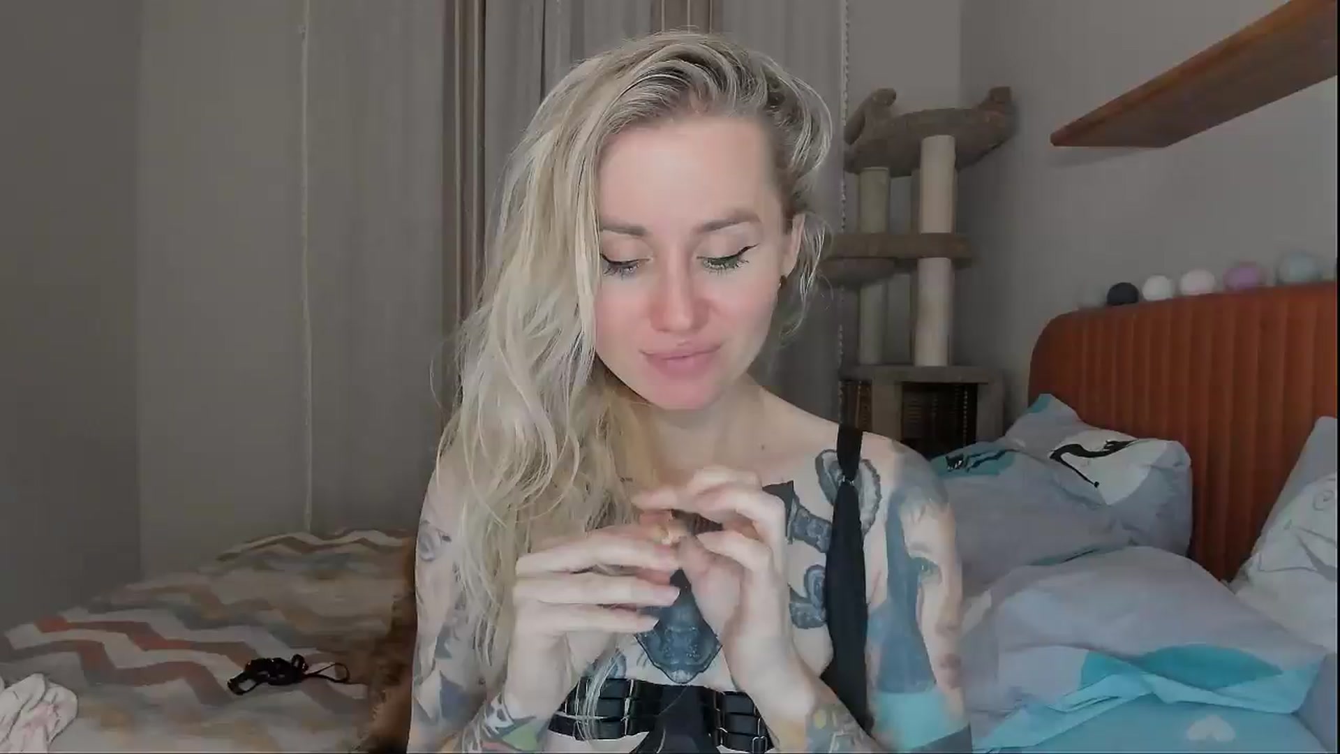 Gallery image thumbnail from Alexa_Smithhh's myfreecams stream on, 10/07/2025, 21:16 image 5 of 20