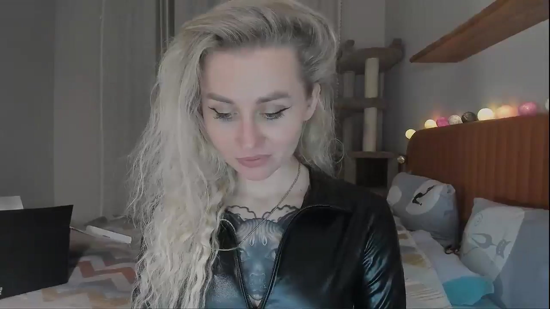 Gallery image thumbnail from Alexa_Smithhh's myfreecams stream on, 10/13/2025, 19:03 image 18 of 20