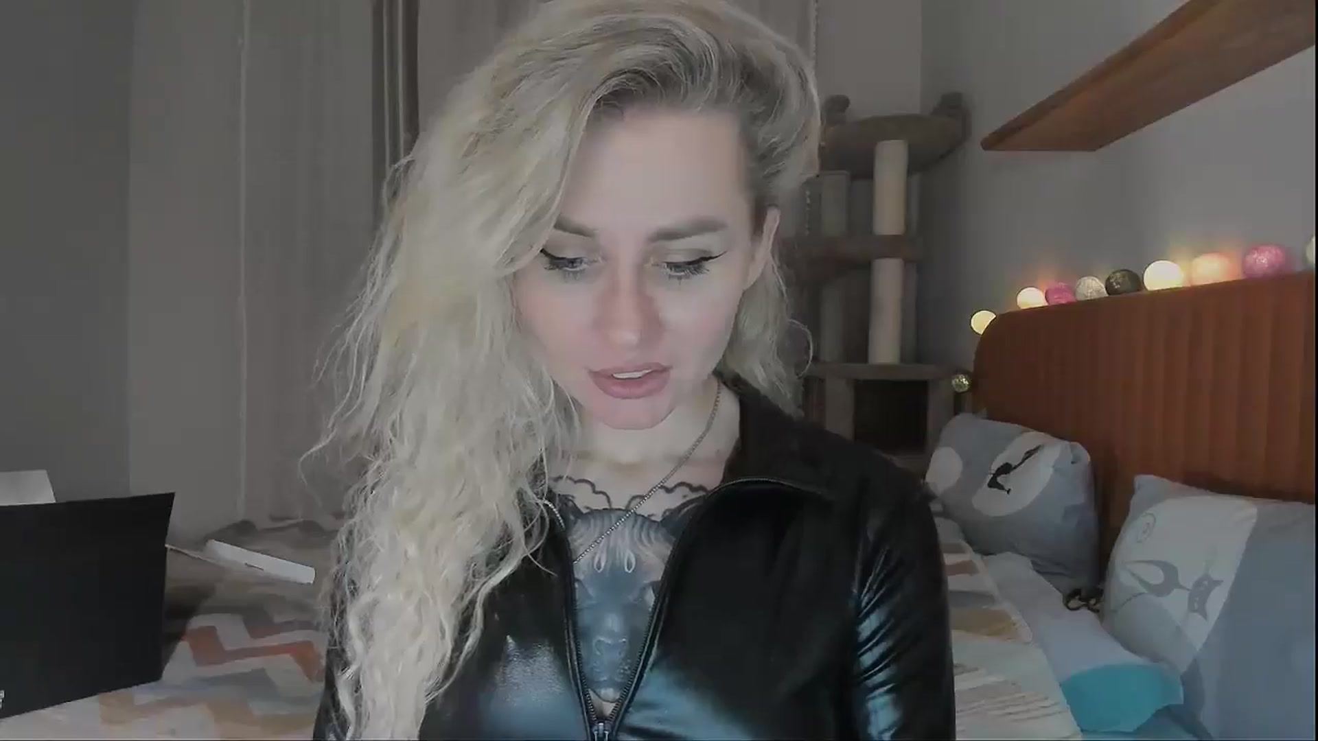 Gallery image thumbnail from Alexa_Smithhh's myfreecams stream on, 10/13/2025, 19:03 image 12 of 20