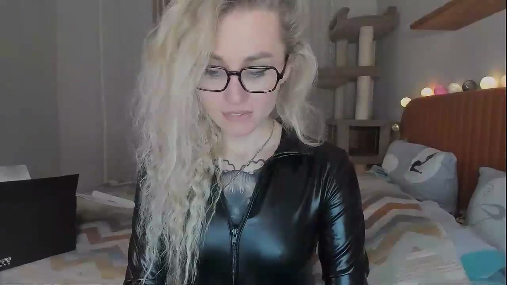 Gallery image thumbnail from Alexa_Smithhh's myfreecams stream on, 10/13/2025, 19:03 image 8 of 20