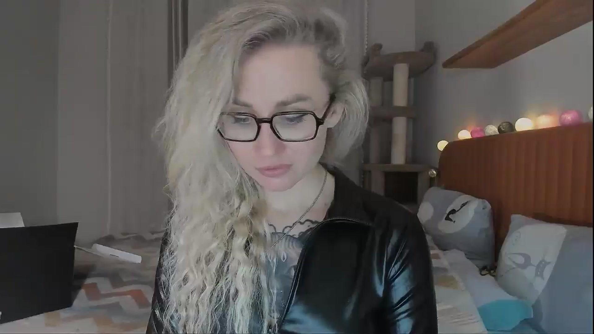 Gallery image thumbnail from Alexa_Smithhh's myfreecams stream on, 10/13/2025, 19:03 image 11 of 20