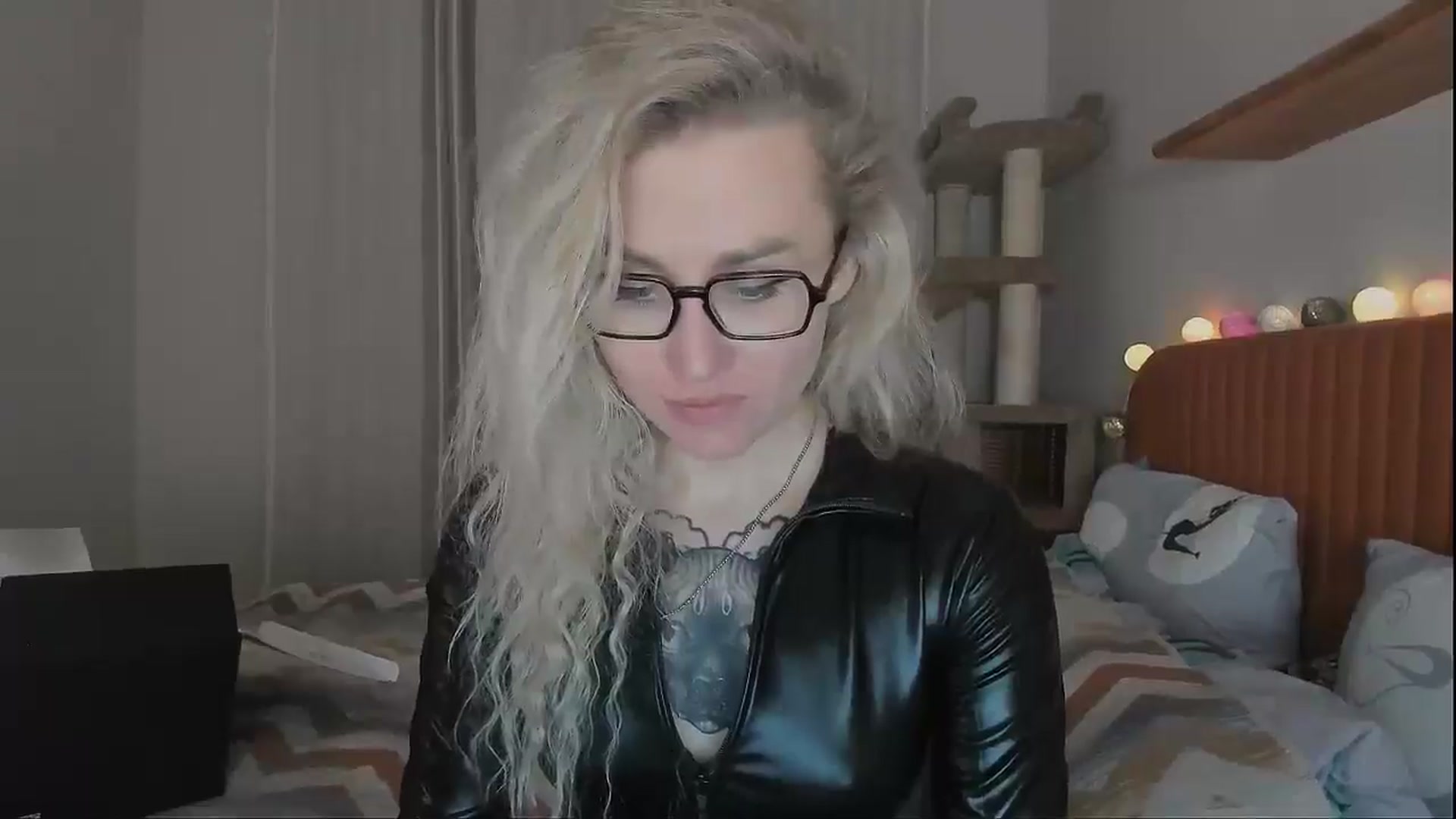Gallery image thumbnail from Alexa_Smithhh's myfreecams stream on, 10/13/2025, 20:36 image 11 of 20