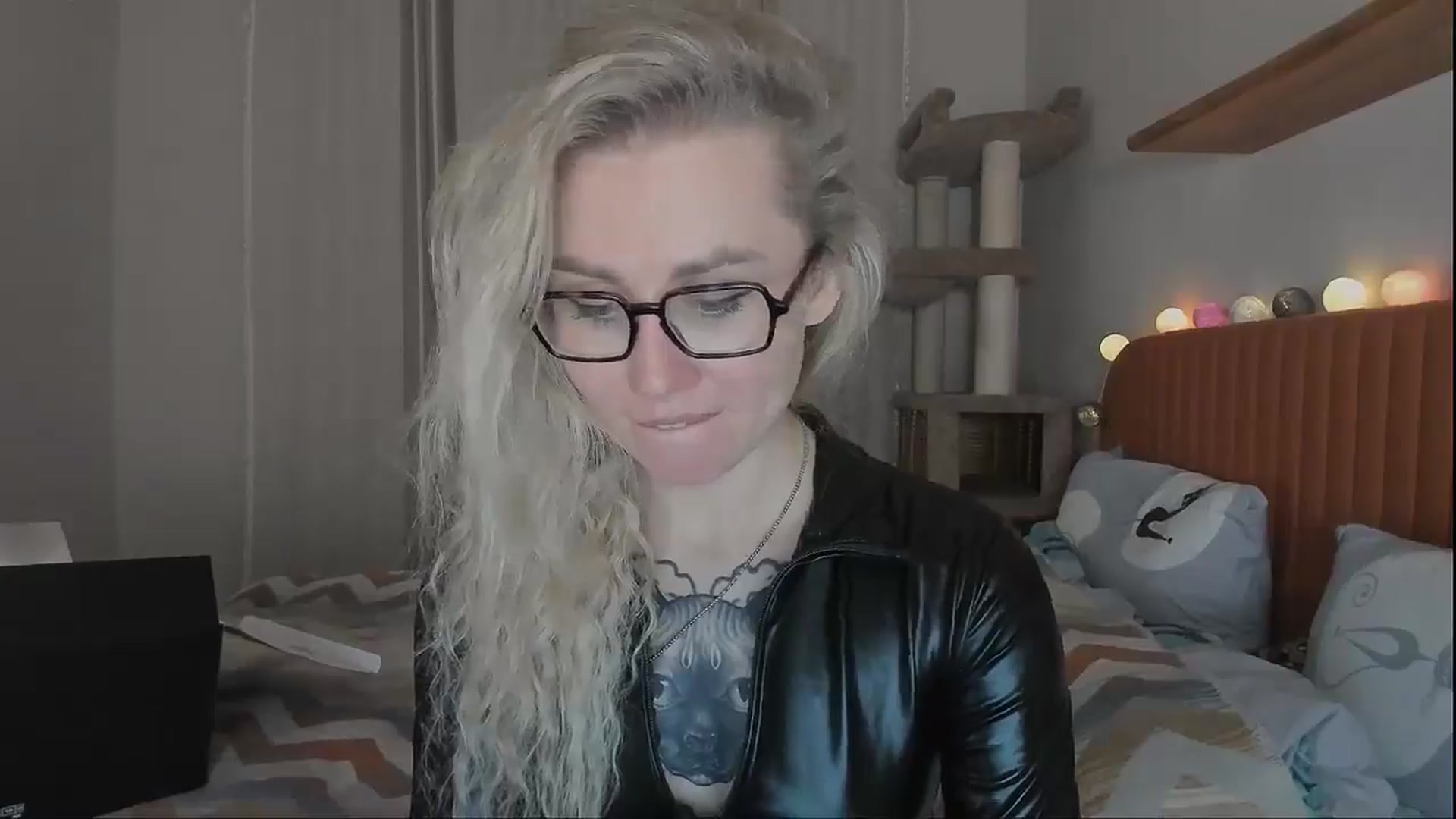 Gallery image thumbnail from Alexa_Smithhh's myfreecams stream on, 10/13/2025, 20:36 image 7 of 20