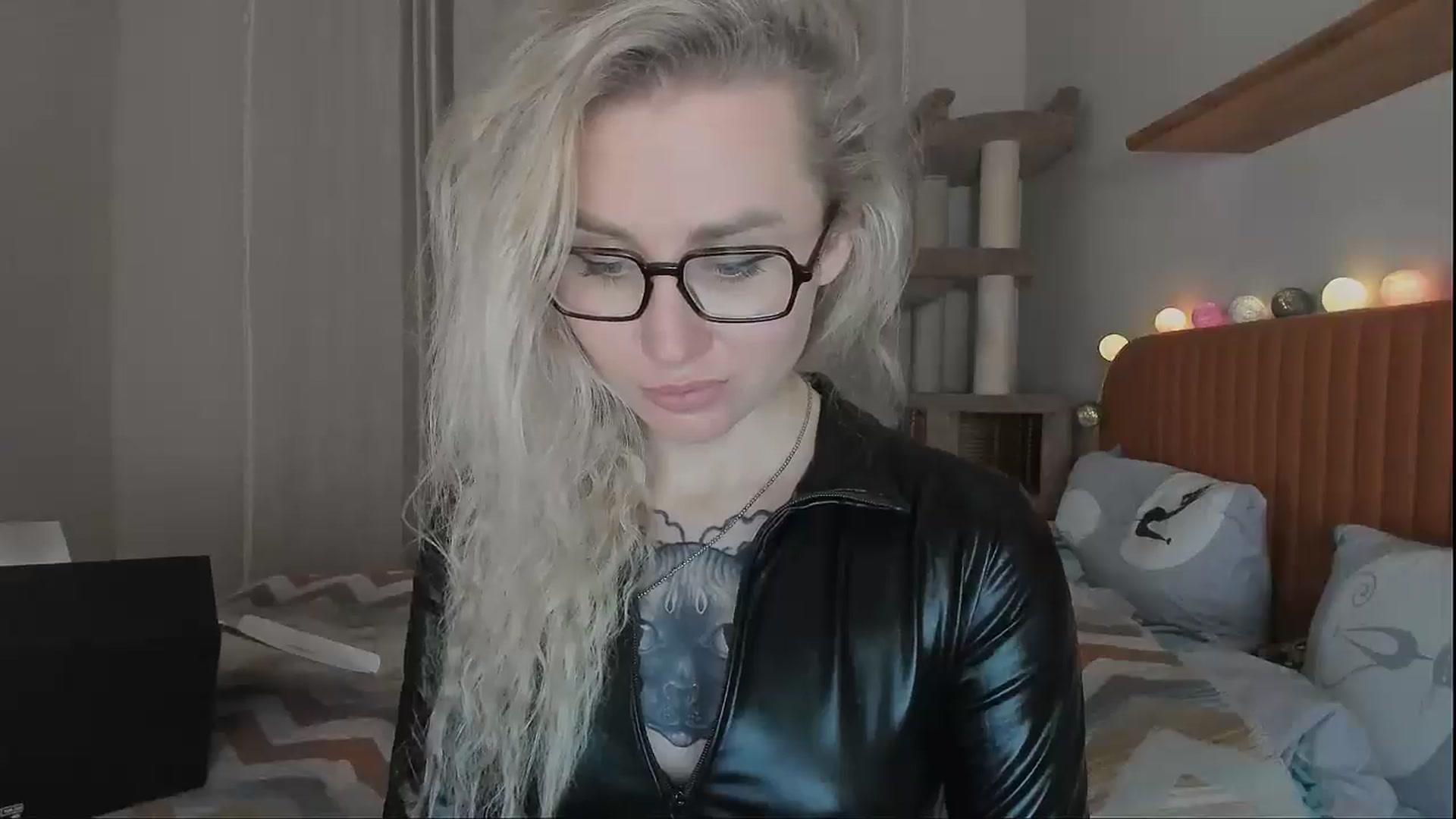 Gallery image thumbnail from Alexa_Smithhh's myfreecams stream on, 10/13/2025, 20:36 image 8 of 20