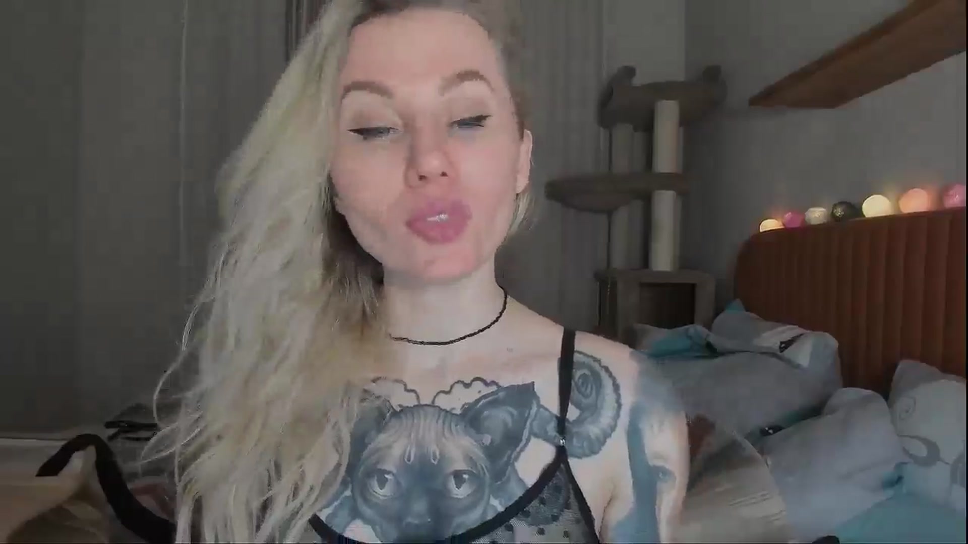 Gallery image thumbnail from Alexa_Smithhh's myfreecams stream on, 10/17/2025, 19:26 image 12 of 20