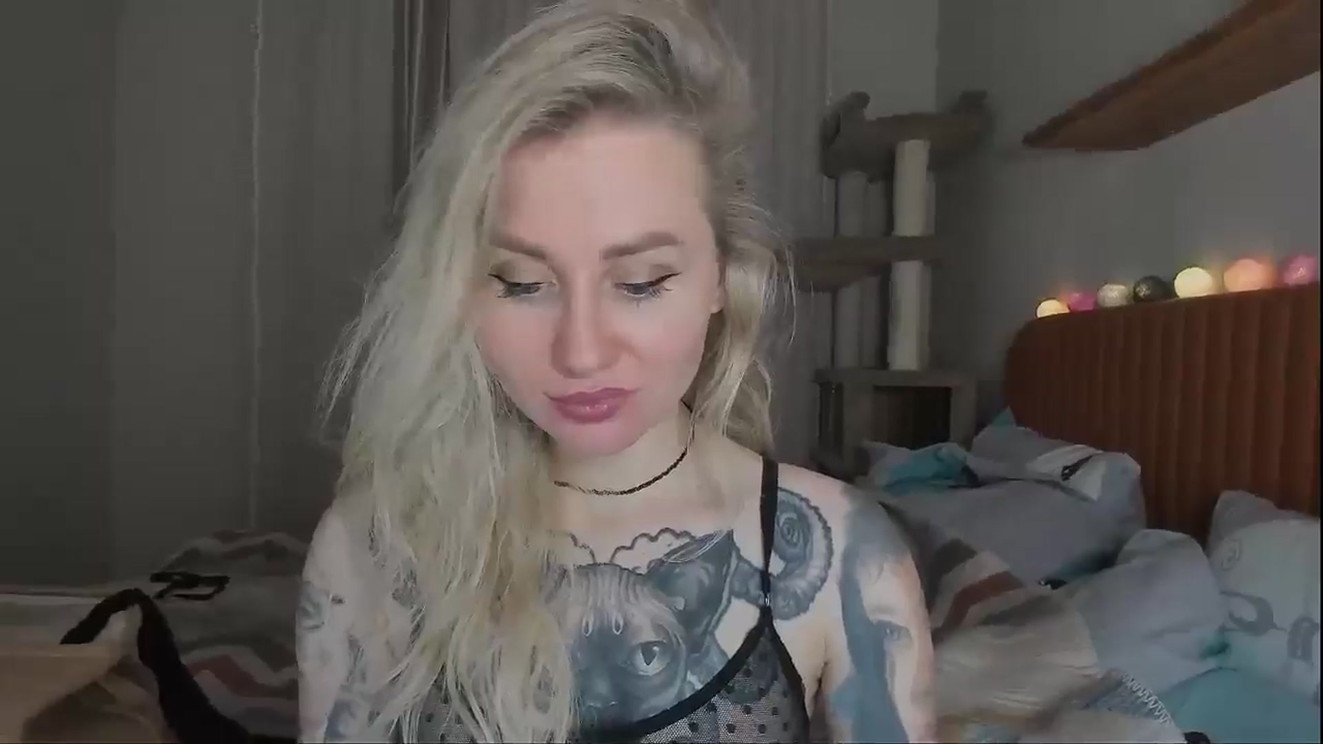 Gallery image thumbnail from Alexa_Smithhh's myfreecams stream on, 10/17/2025, 19:26 image 10 of 20
