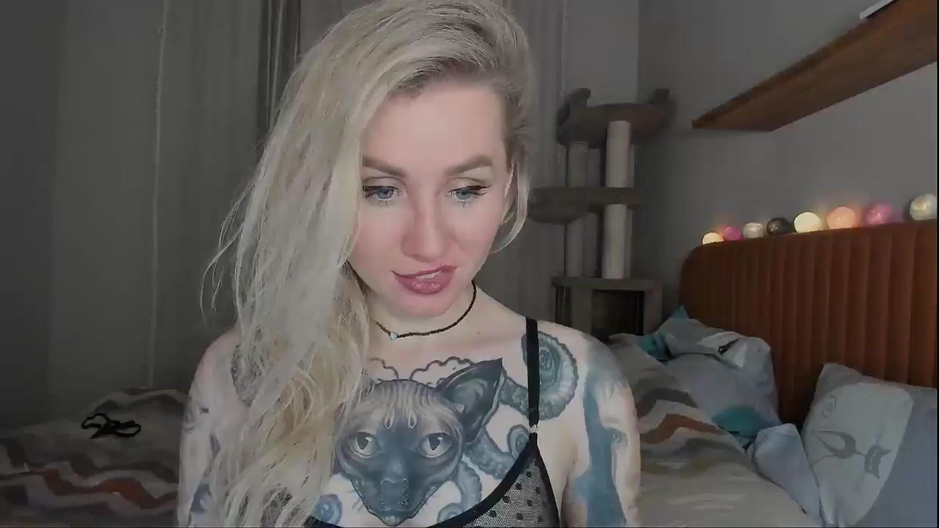 Gallery image thumbnail from Alexa_Smithhh's myfreecams stream on, 10/17/2025, 19:26 image 3 of 20