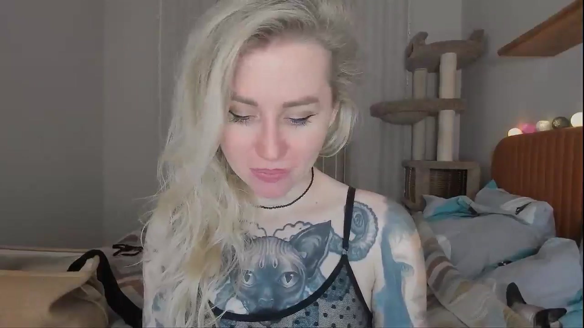 Gallery image thumbnail from Alexa_Smithhh's myfreecams stream on, 10/17/2025, 19:26 image 14 of 20