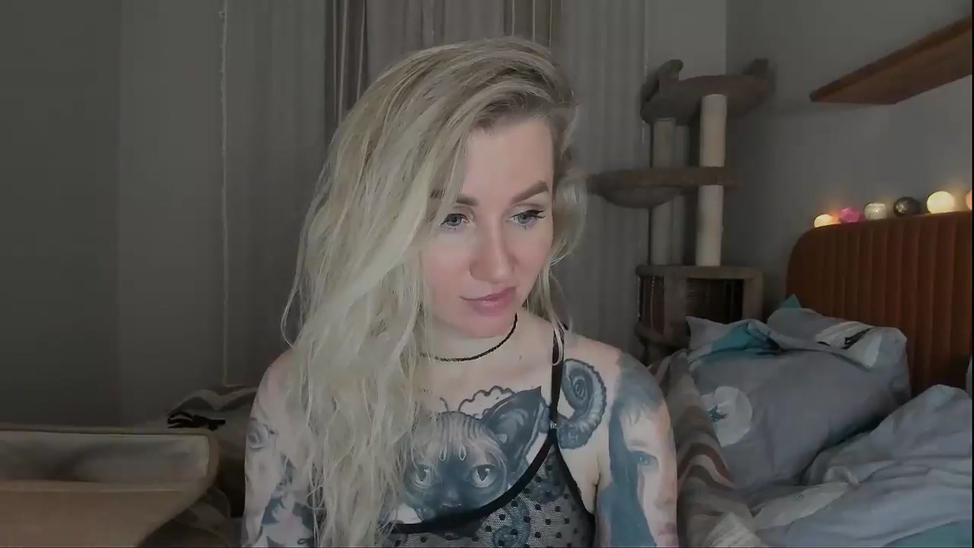 Gallery image thumbnail from Alexa_Smithhh's myfreecams stream on, 10/17/2025, 20:43 image 9 of 20