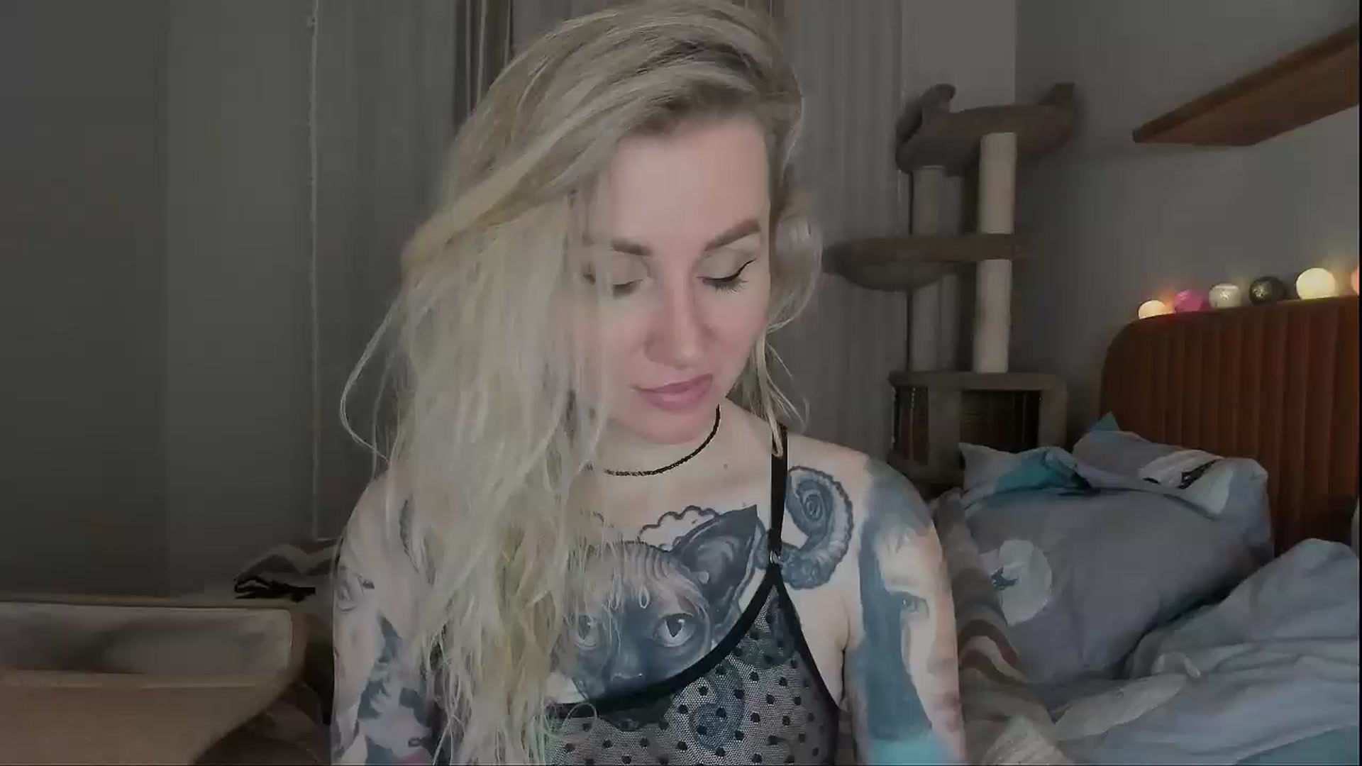 Gallery image thumbnail from Alexa_Smithhh's myfreecams stream on, 10/17/2025, 20:43 image 5 of 20