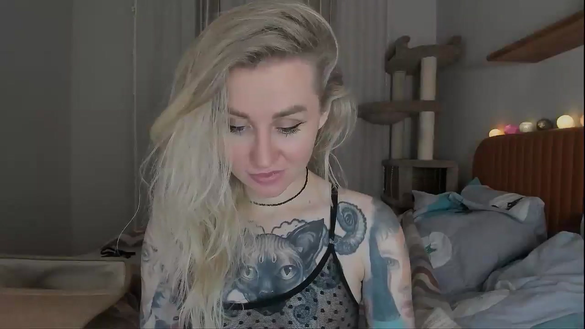 Gallery image thumbnail from Alexa_Smithhh's myfreecams stream on, 10/17/2025, 20:43 image 6 of 20