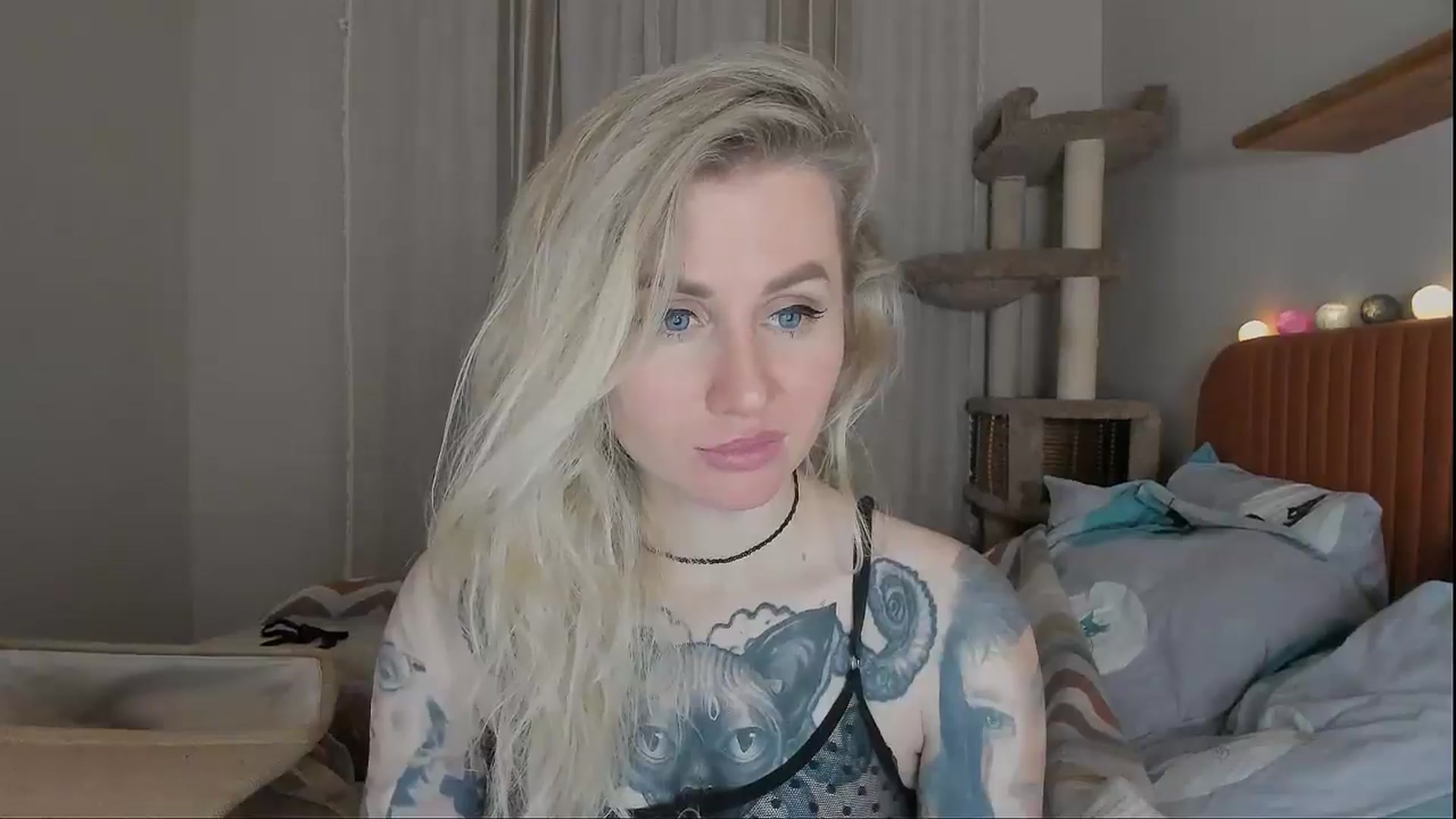 Gallery image thumbnail from Alexa_Smithhh's myfreecams stream on, 10/17/2025, 20:43 image 13 of 20