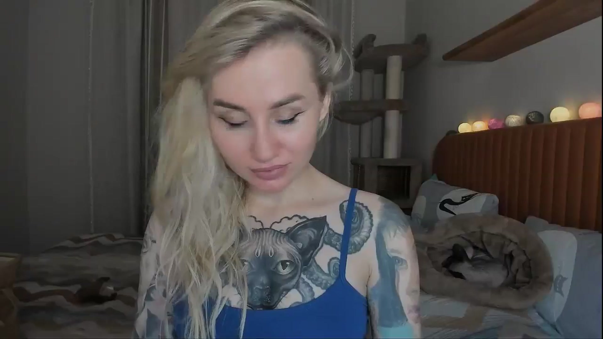 Gallery image thumbnail from Alexa_Smithhh's myfreecams stream on, 10/19/2025, 21:04 image 4 of 20