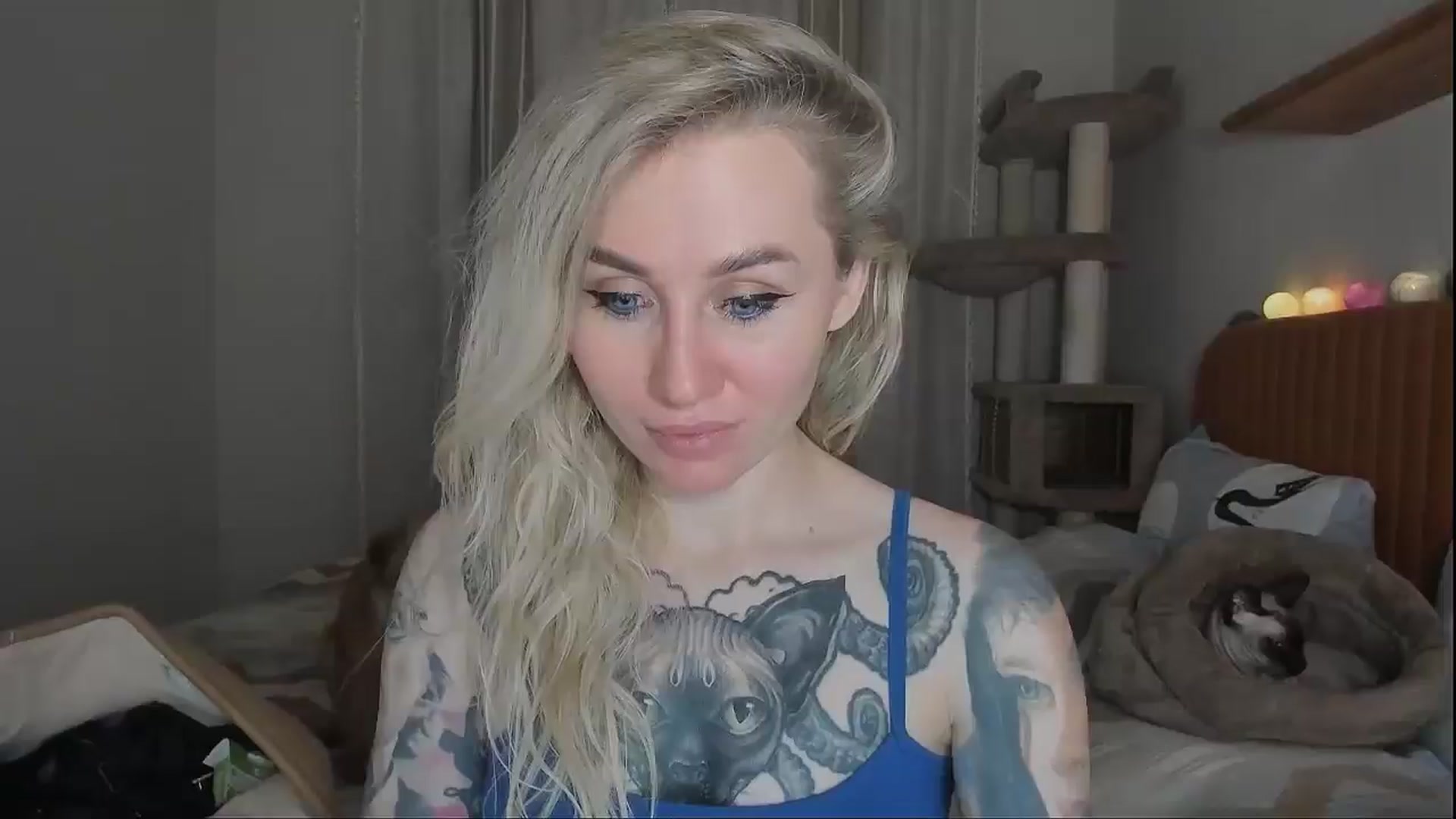 Gallery image thumbnail from Alexa_Smithhh's myfreecams stream on, 10/19/2025, 21:04 image 20 of 20