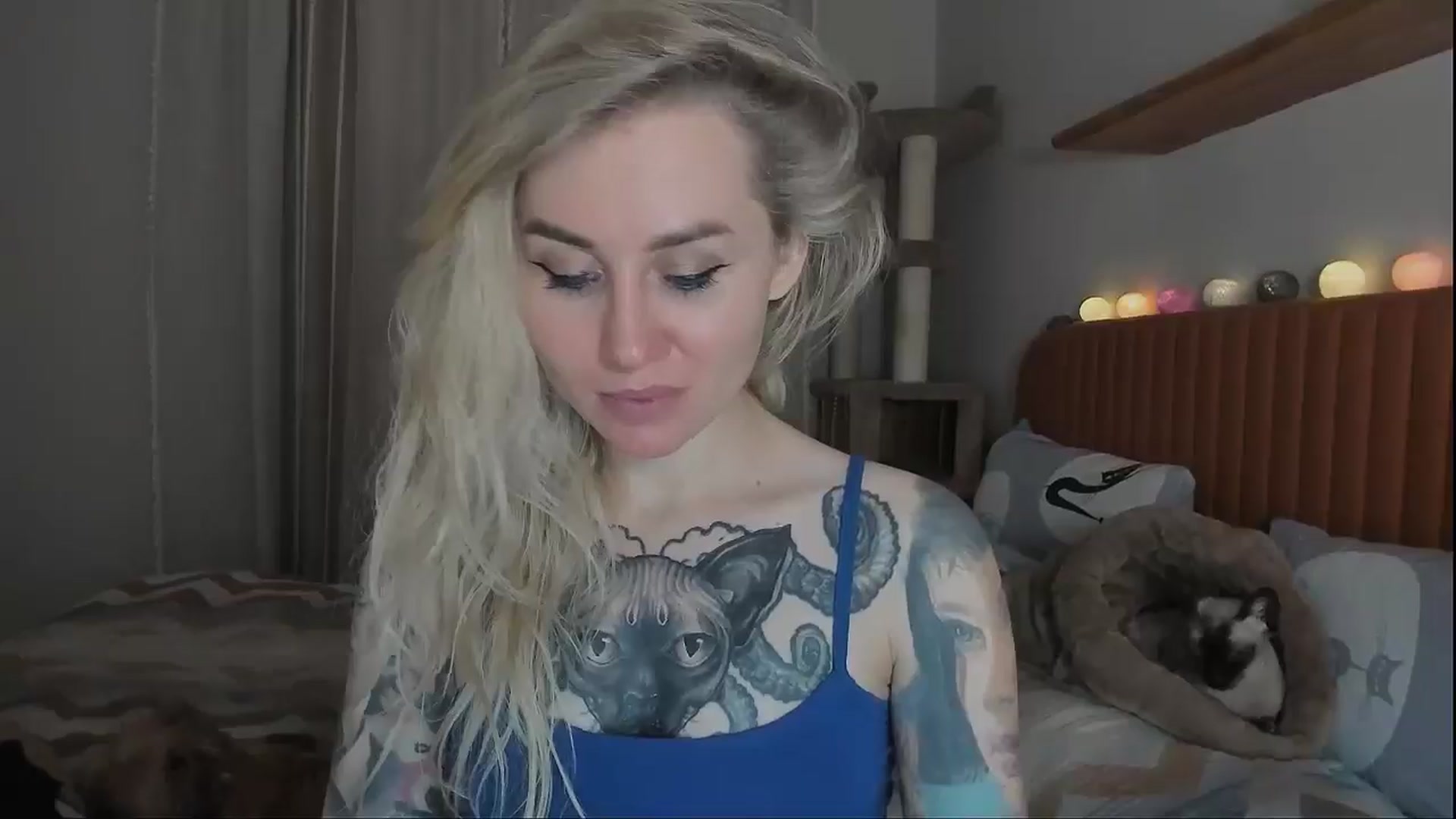 Gallery image thumbnail from Alexa_Smithhh's myfreecams stream on, 10/19/2025, 21:04 image 13 of 20