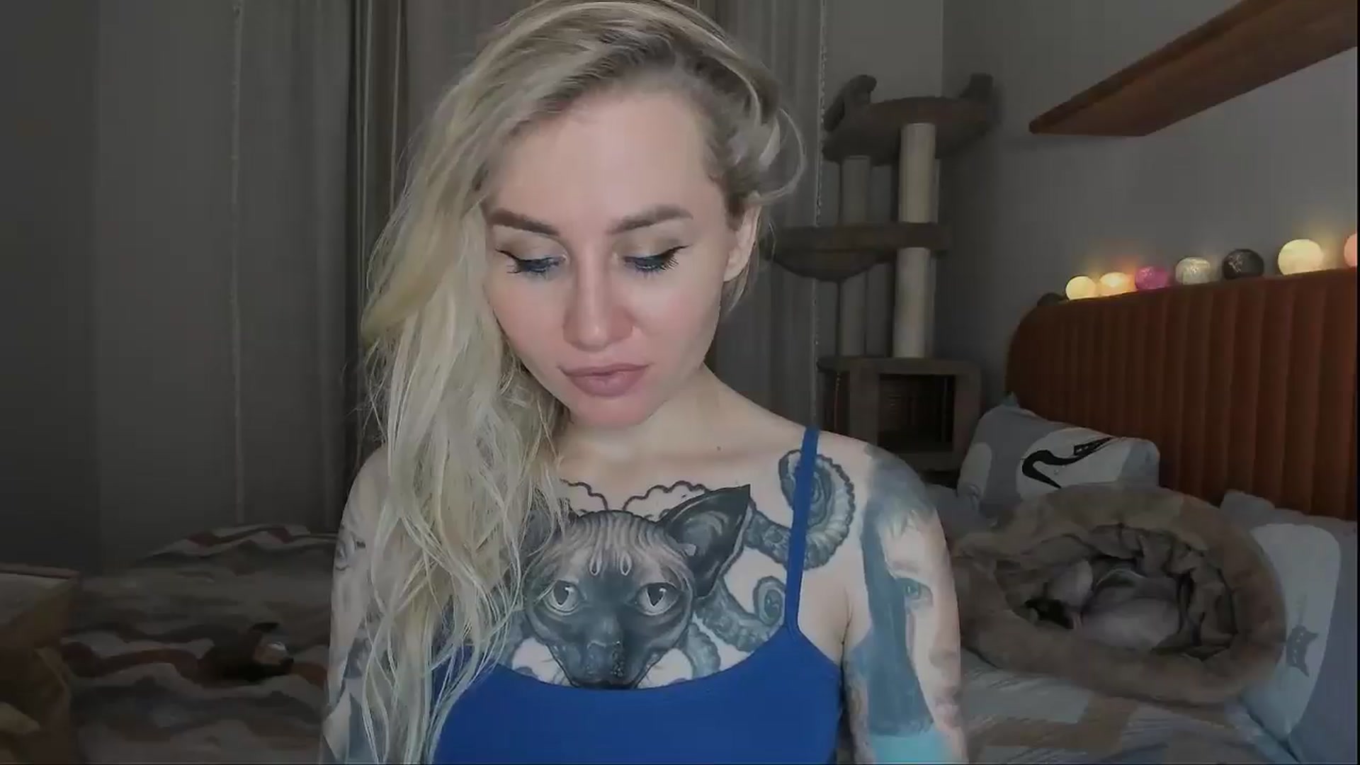 Gallery image thumbnail from Alexa_Smithhh's myfreecams stream on, 10/19/2025, 21:04 image 3 of 20